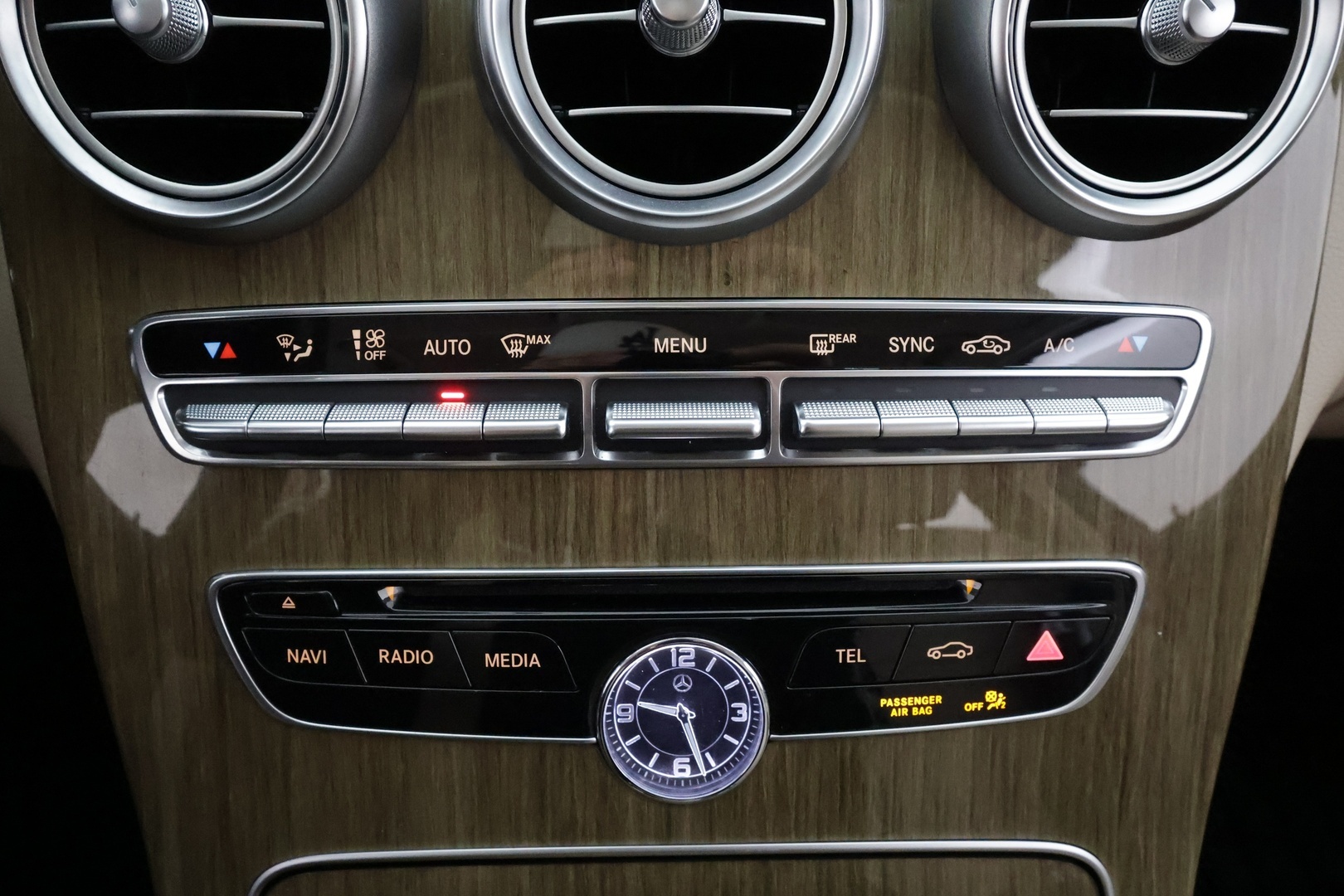 MERCEDES-BENZ C 2015