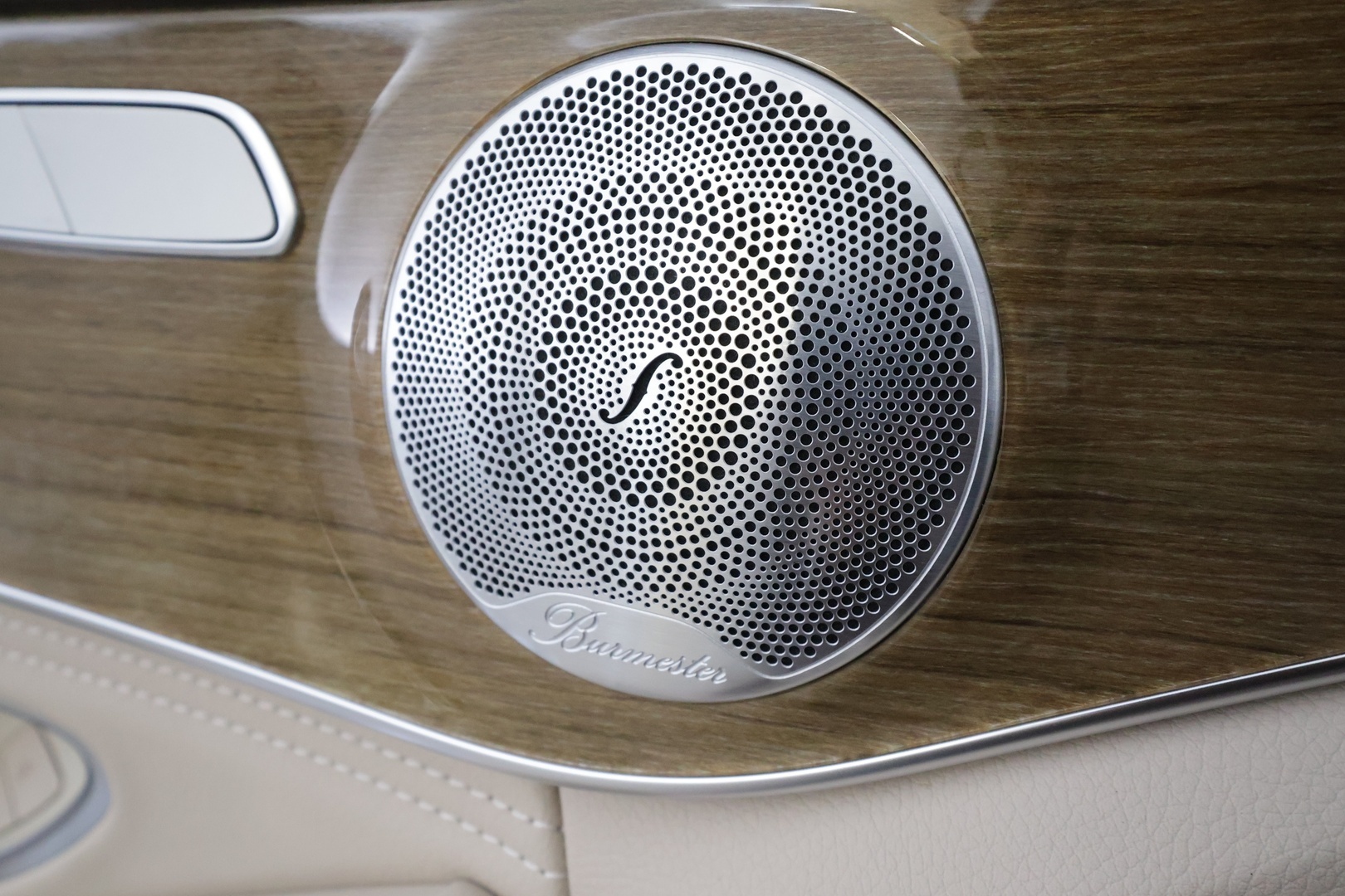 MERCEDES-BENZ C 2015