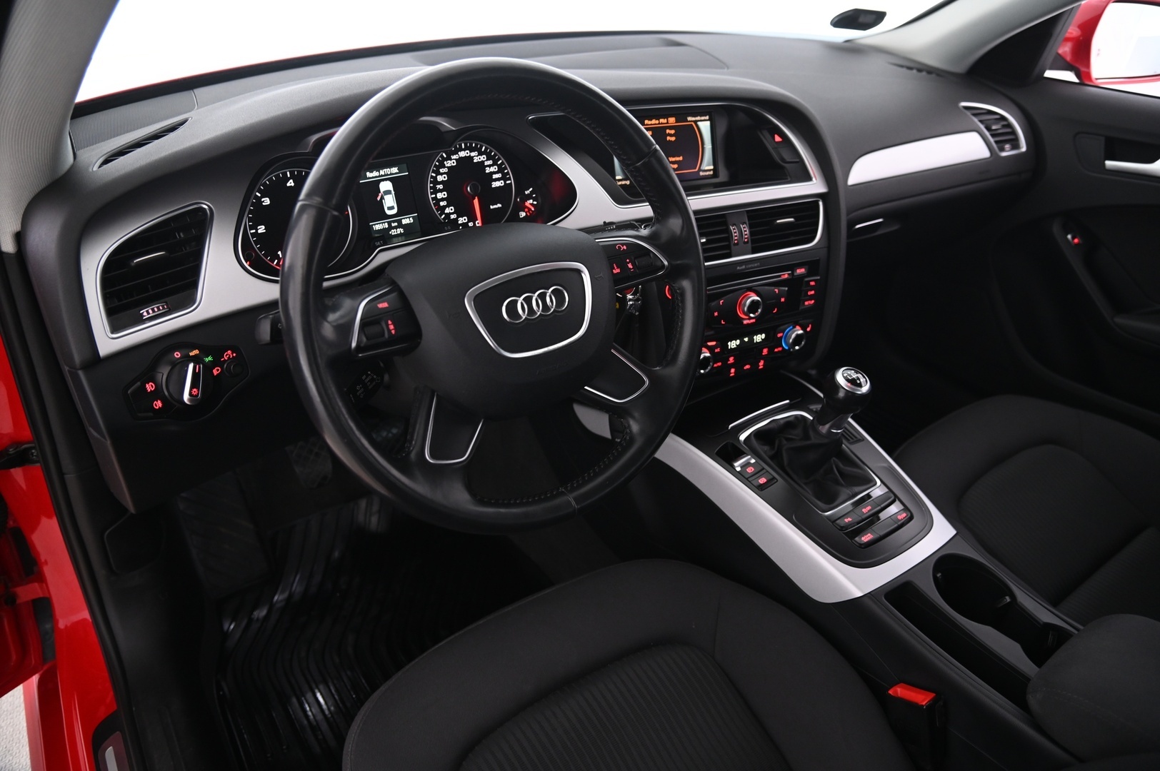 AUDI A4 2015