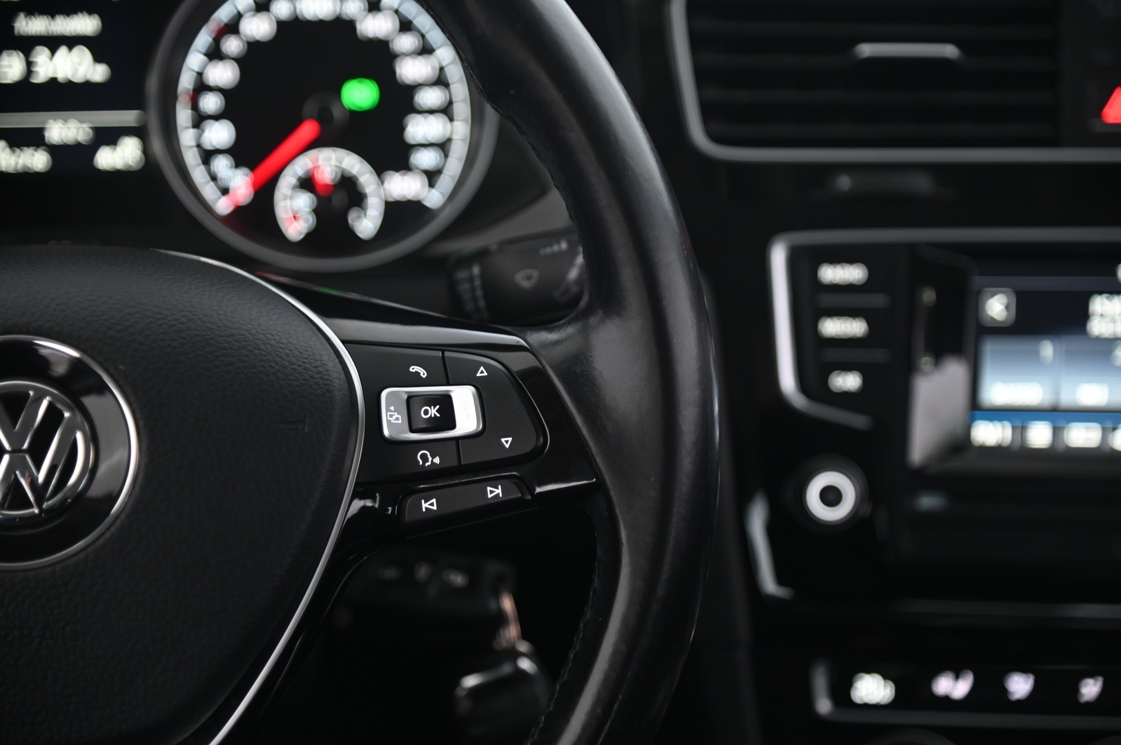 VOLKSWAGEN Golf 2017