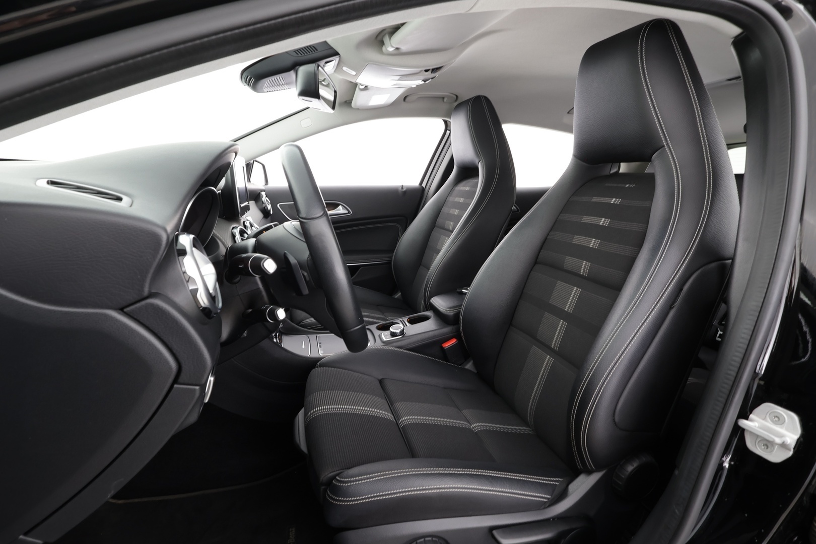 MERCEDES-BENZ GLA 2017