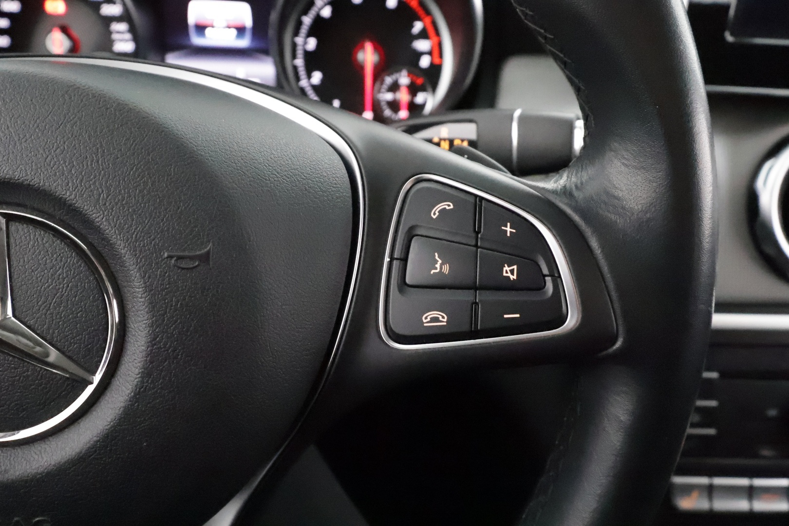 MERCEDES-BENZ GLA 2017