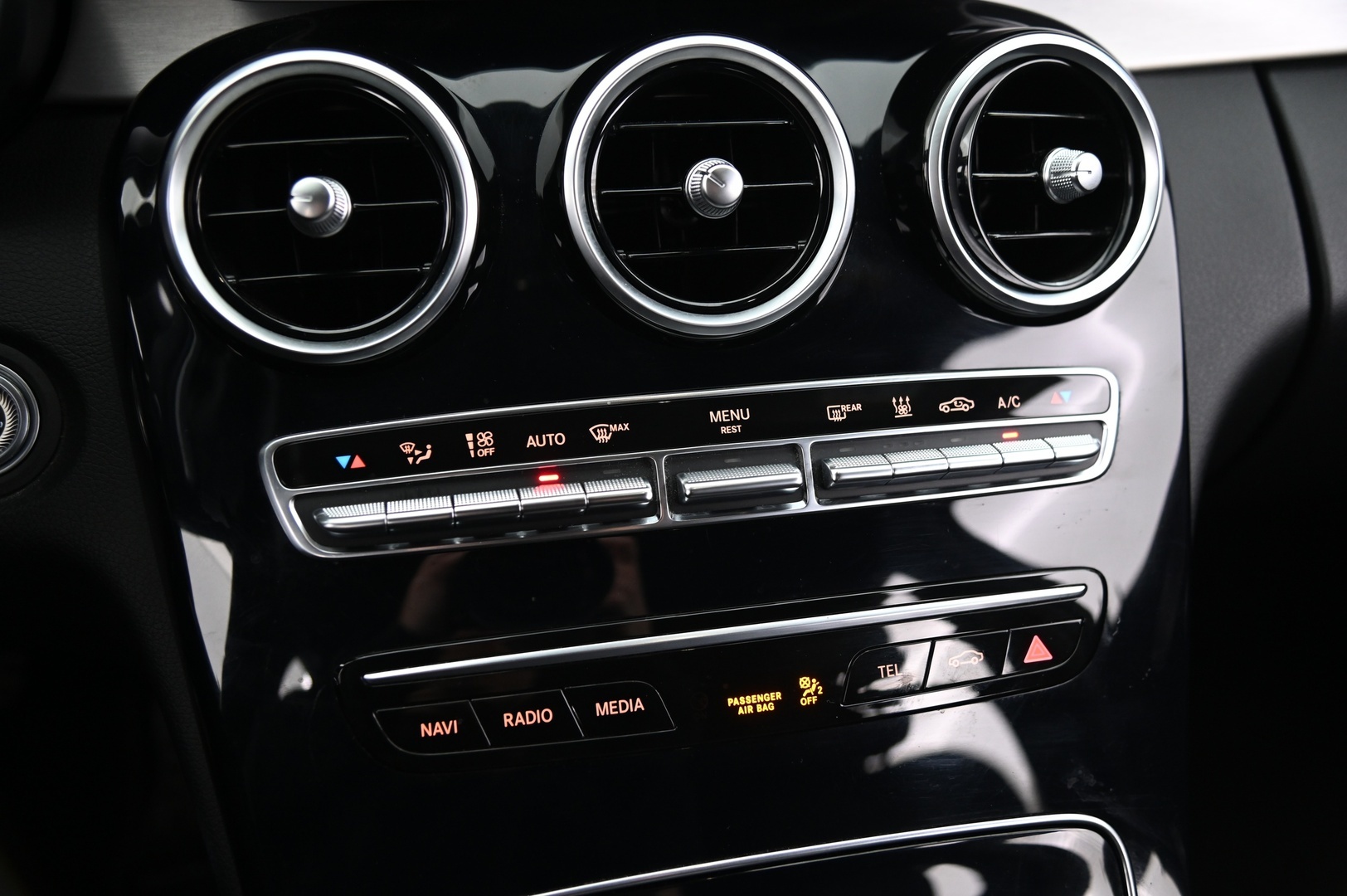 MERCEDES-BENZ C 2020