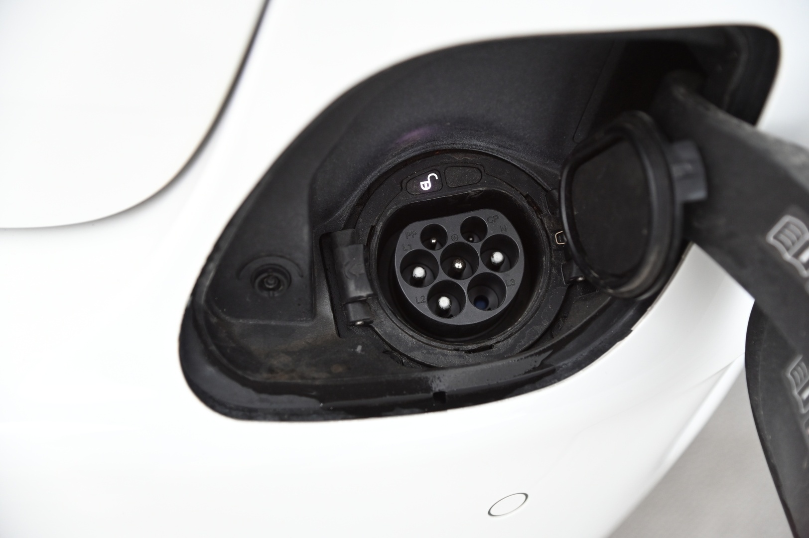 MERCEDES-BENZ C 2020