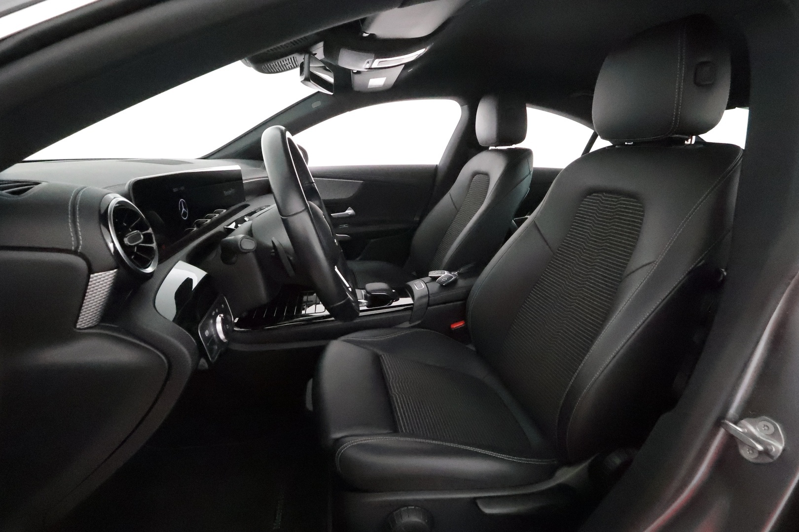 MERCEDES-BENZ CLA 2020