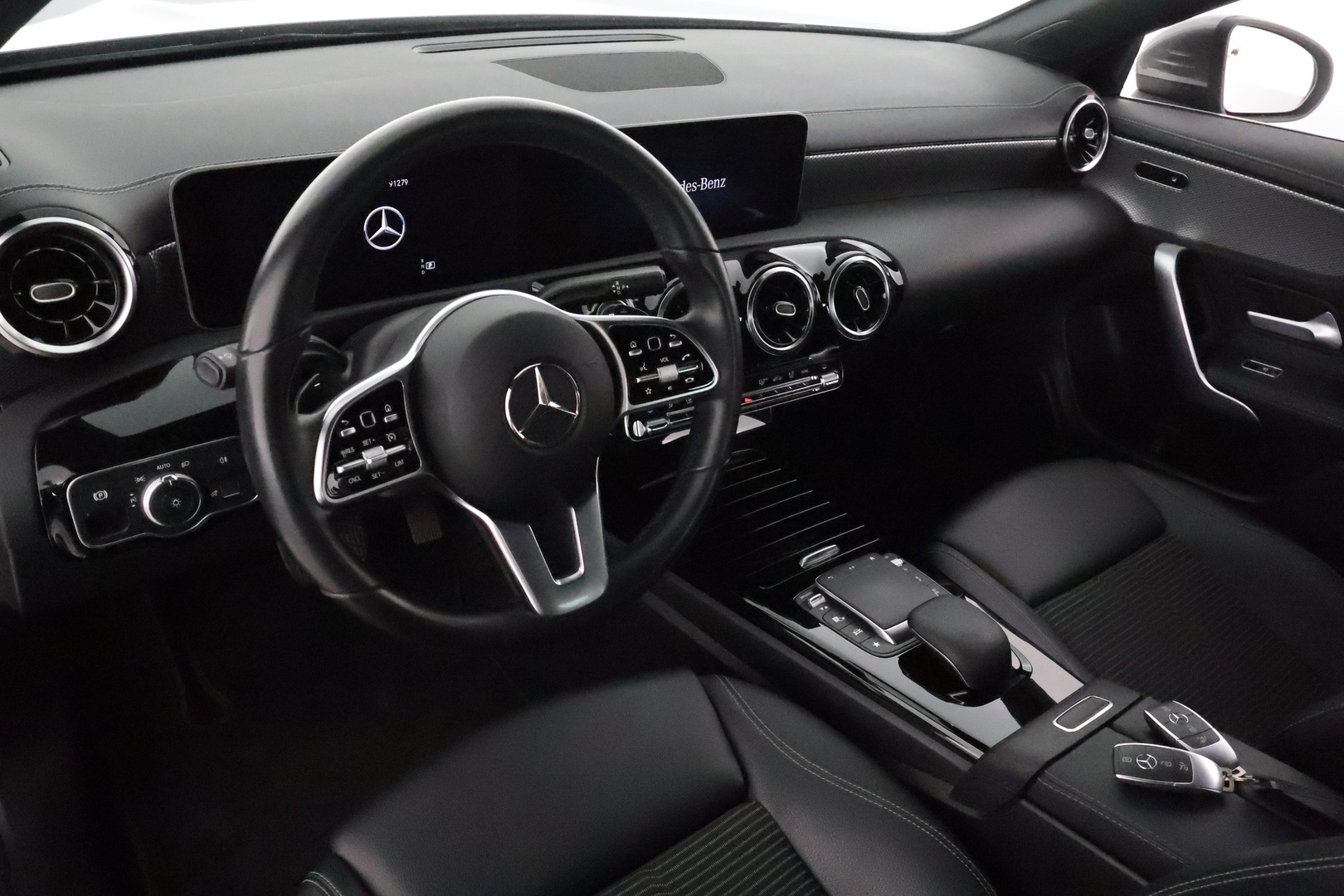 MERCEDES-BENZ CLA 2020