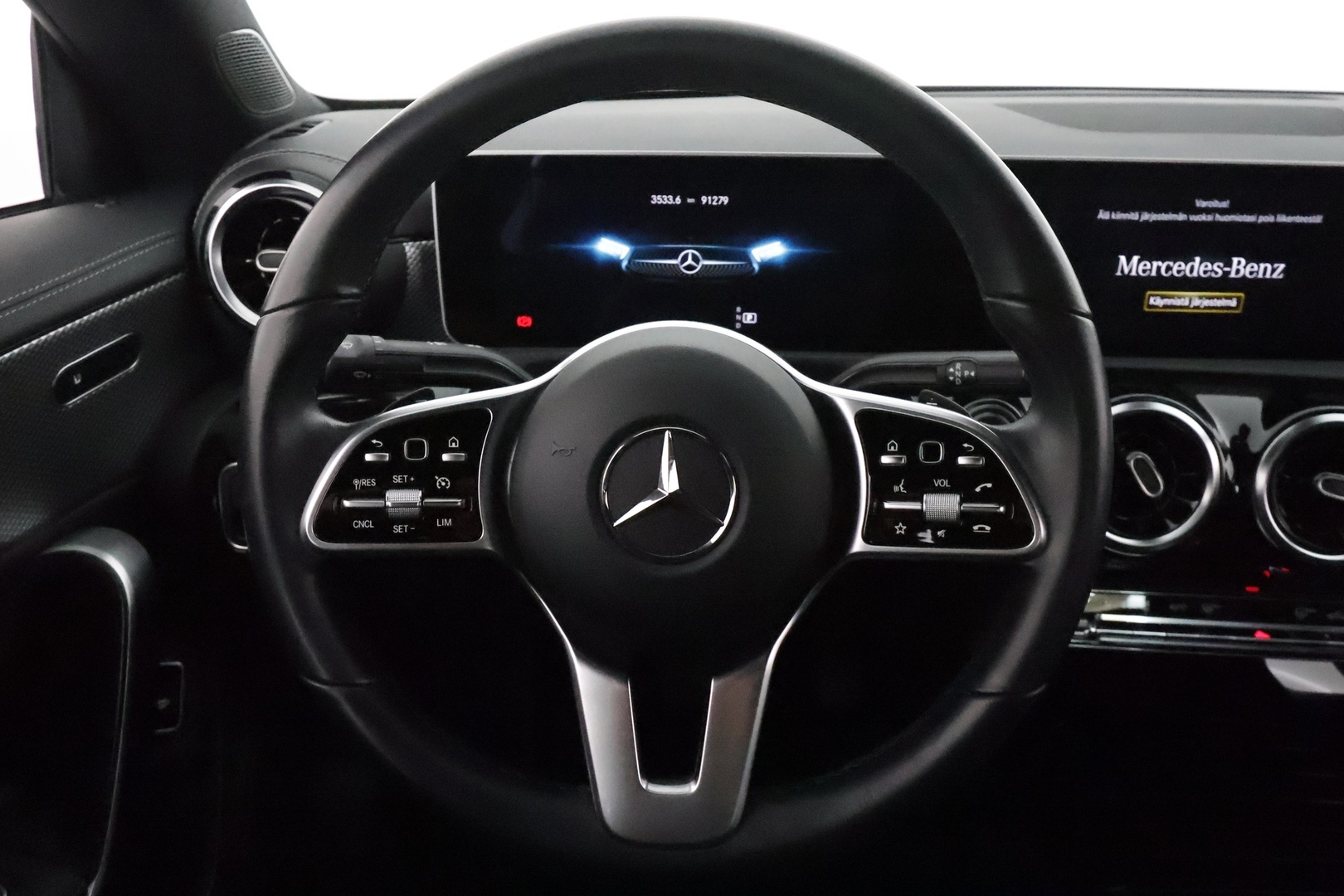 MERCEDES-BENZ CLA 2020