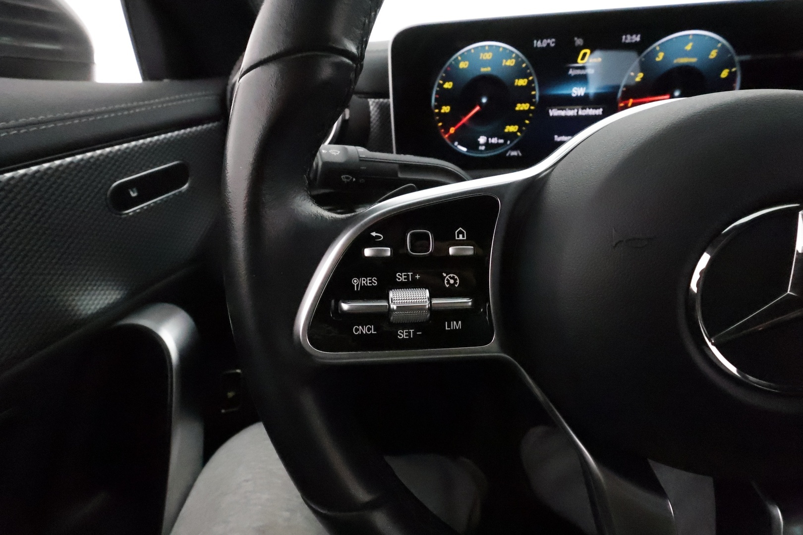 MERCEDES-BENZ CLA 2020