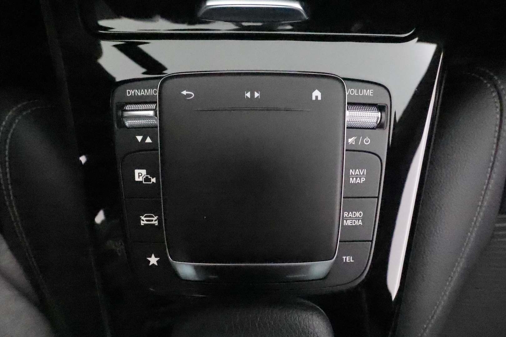 MERCEDES-BENZ CLA 2020