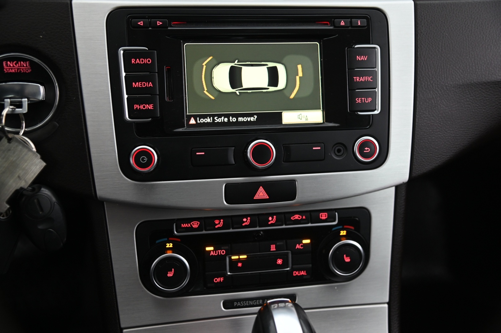 VOLKSWAGEN Passat 2011