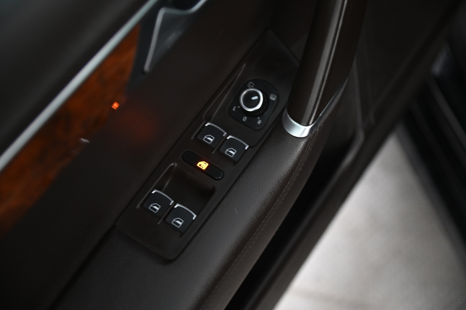 VOLKSWAGEN Passat 2011