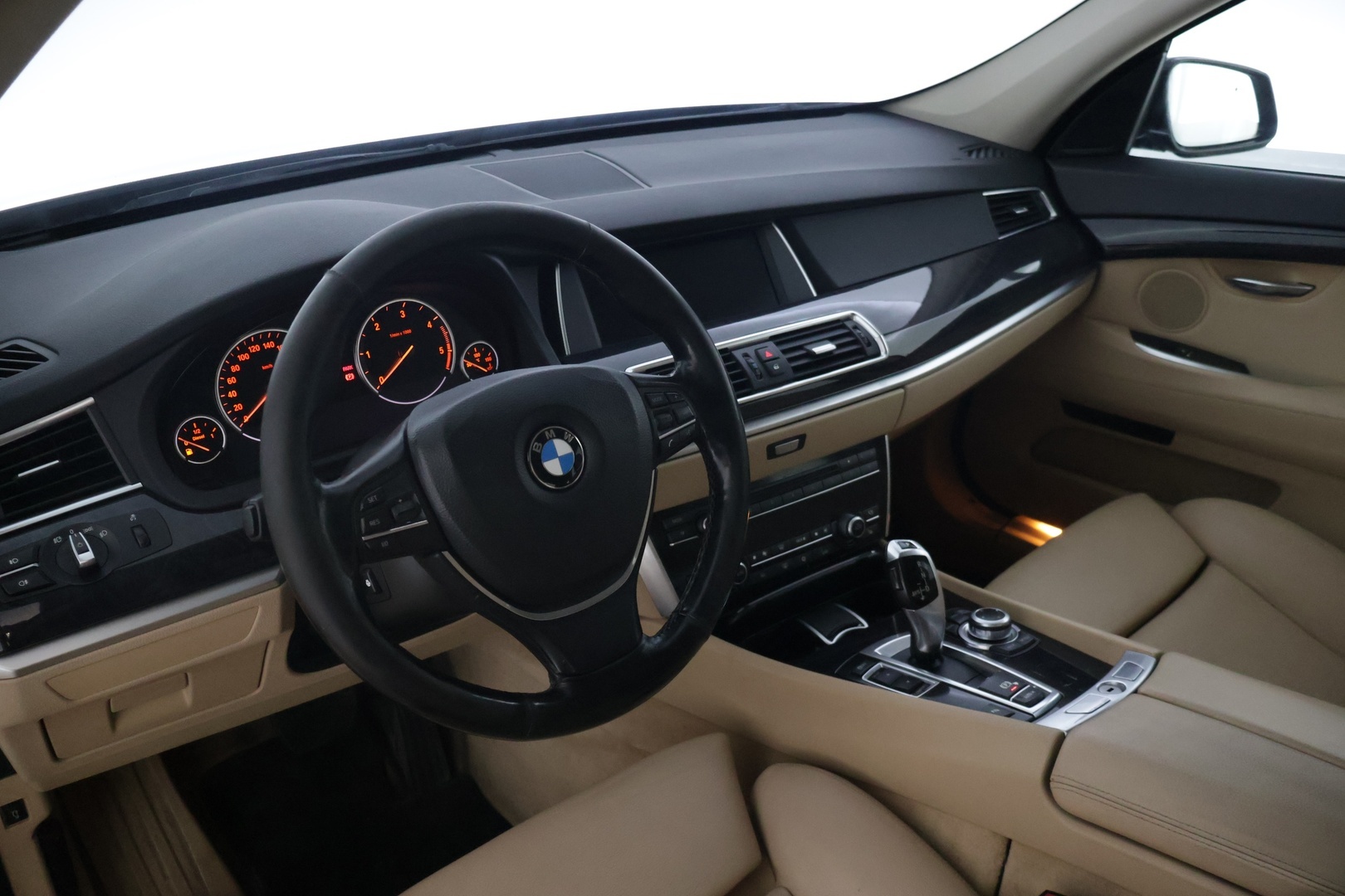 BMW 530 2011