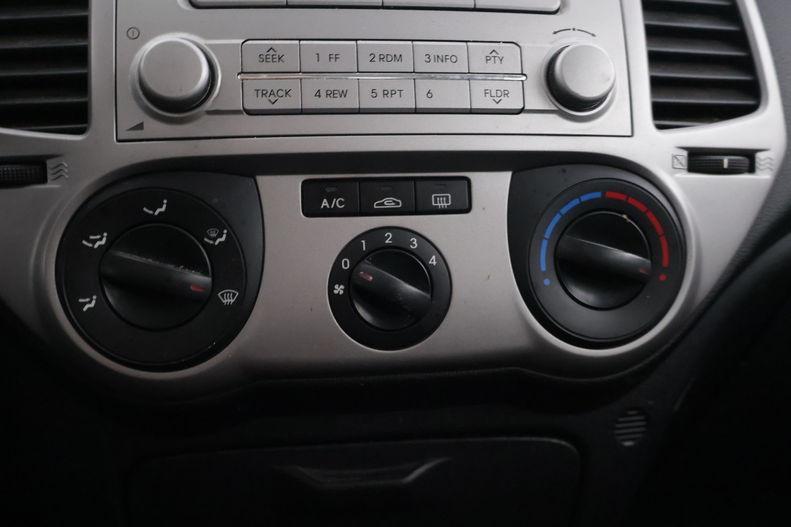 HYUNDAI i20 2009