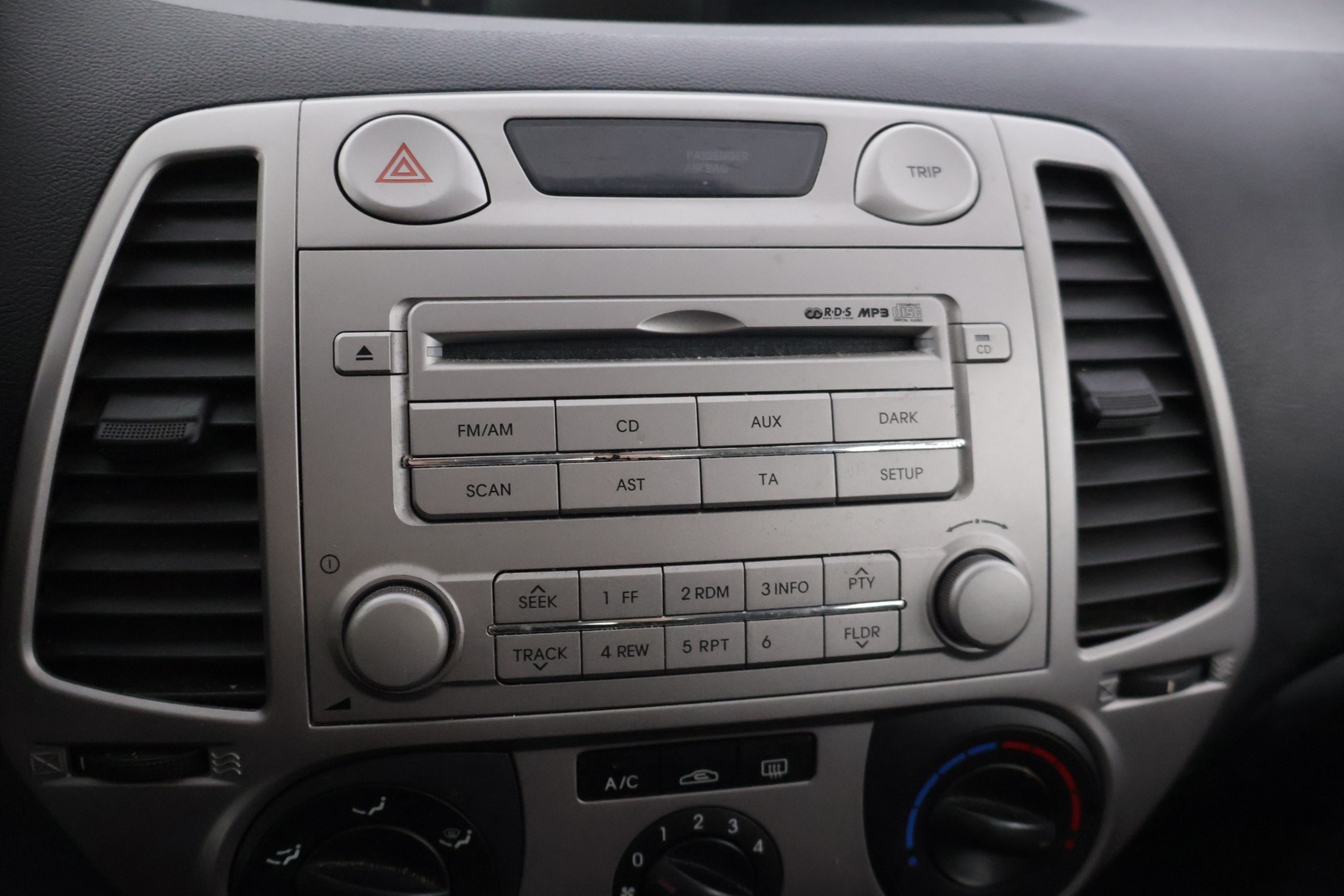 HYUNDAI i20 2009