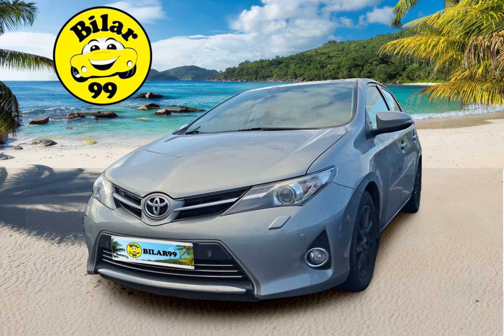 TOYOTA Auris 2013