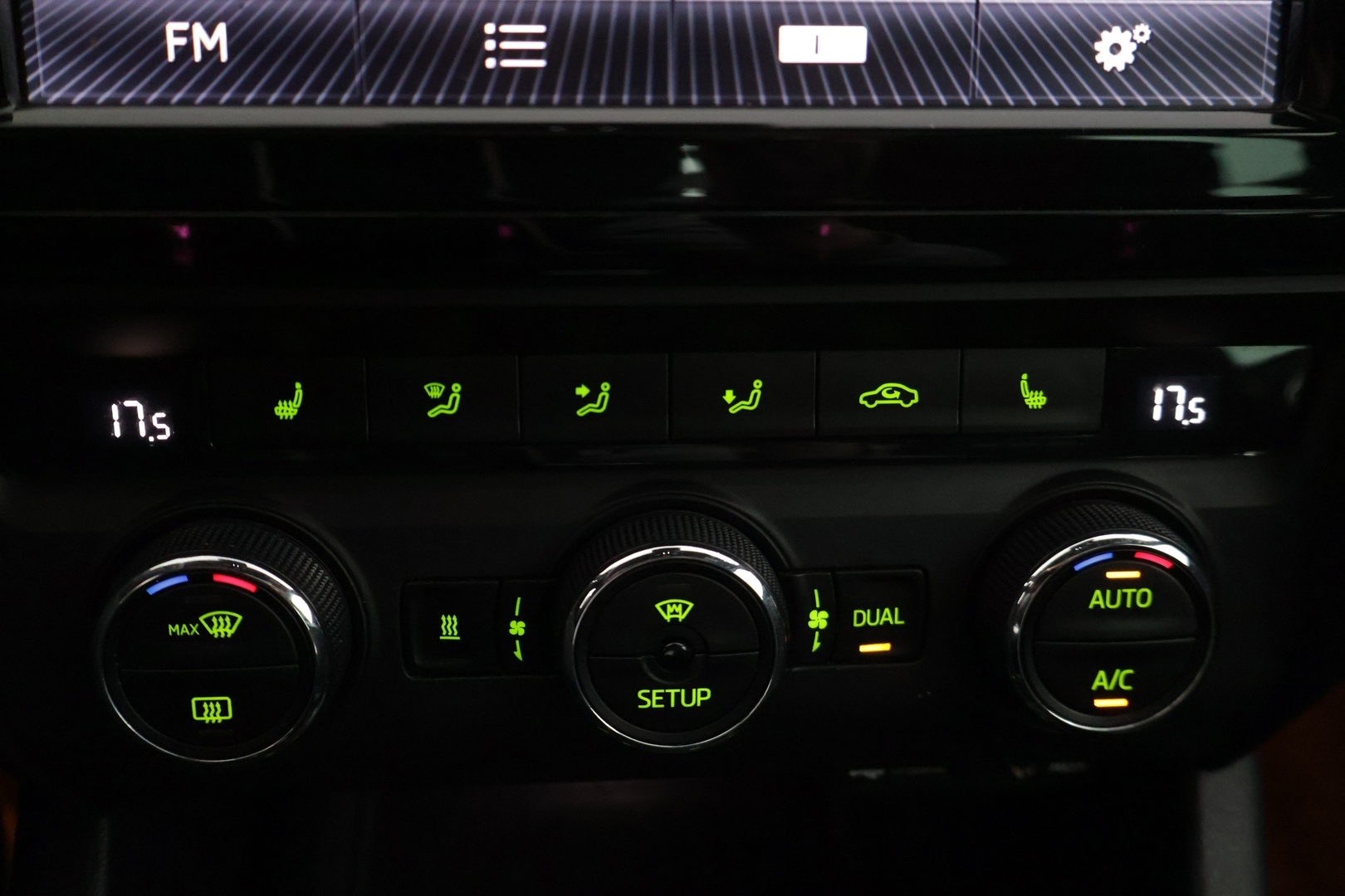 SKODA Octavia 2014