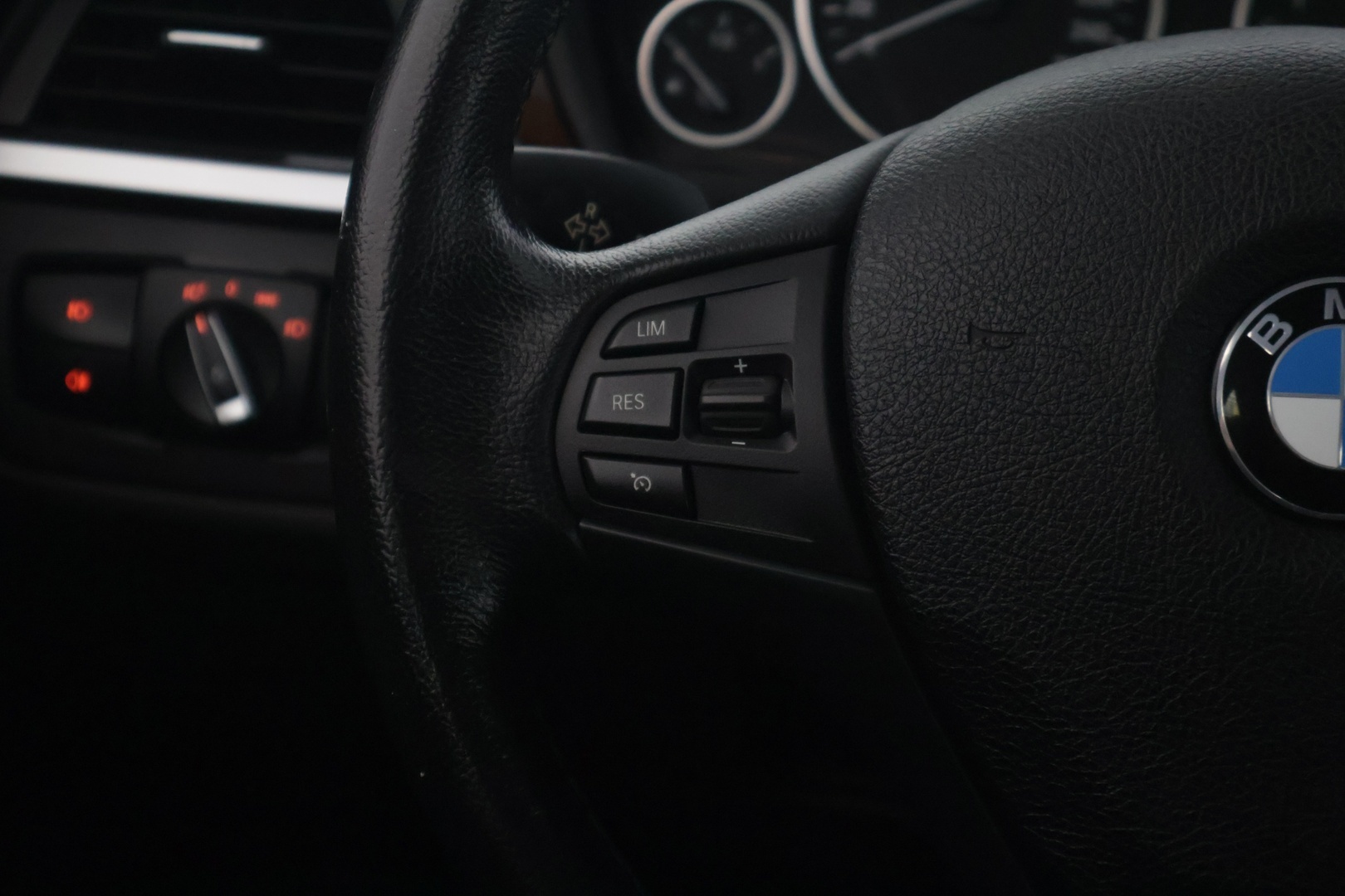 BMW 320 2015