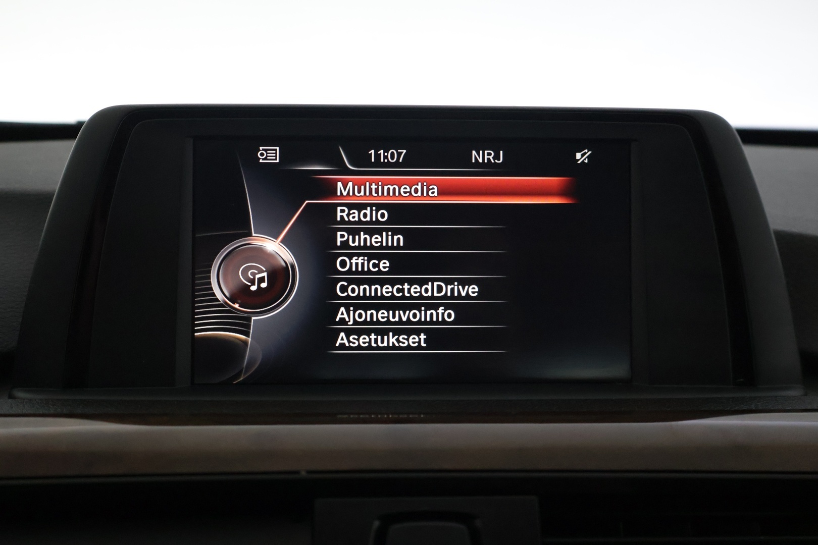 BMW 320 2015
