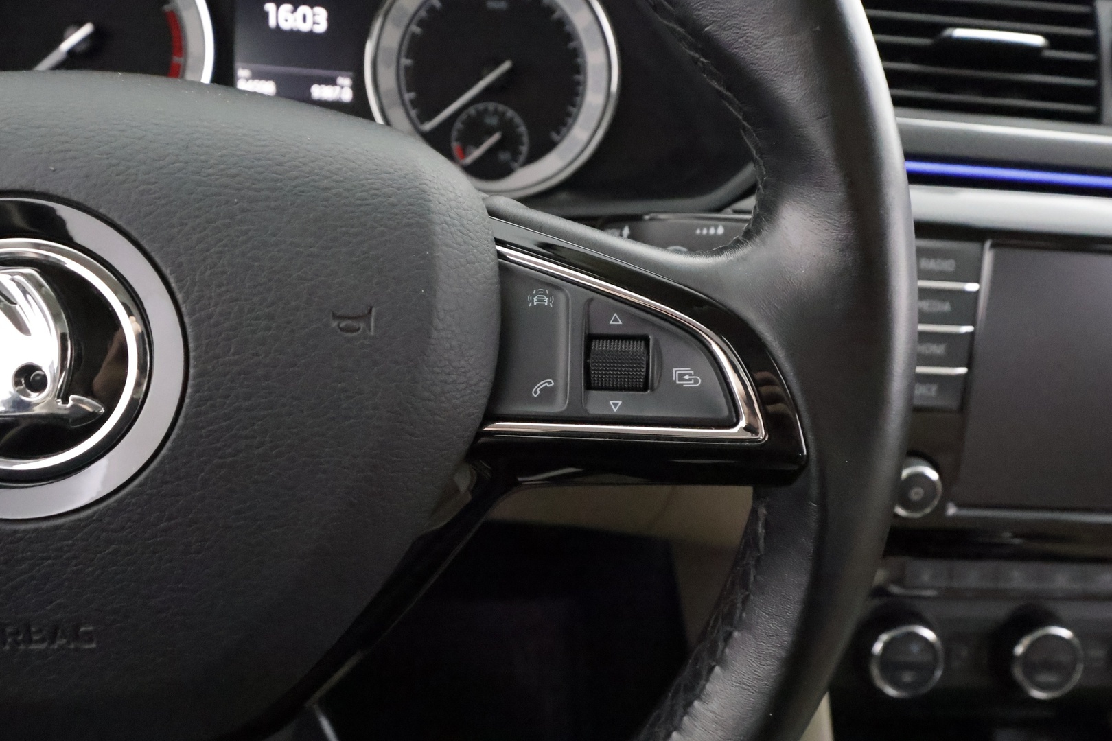 SKODA Superb 2017