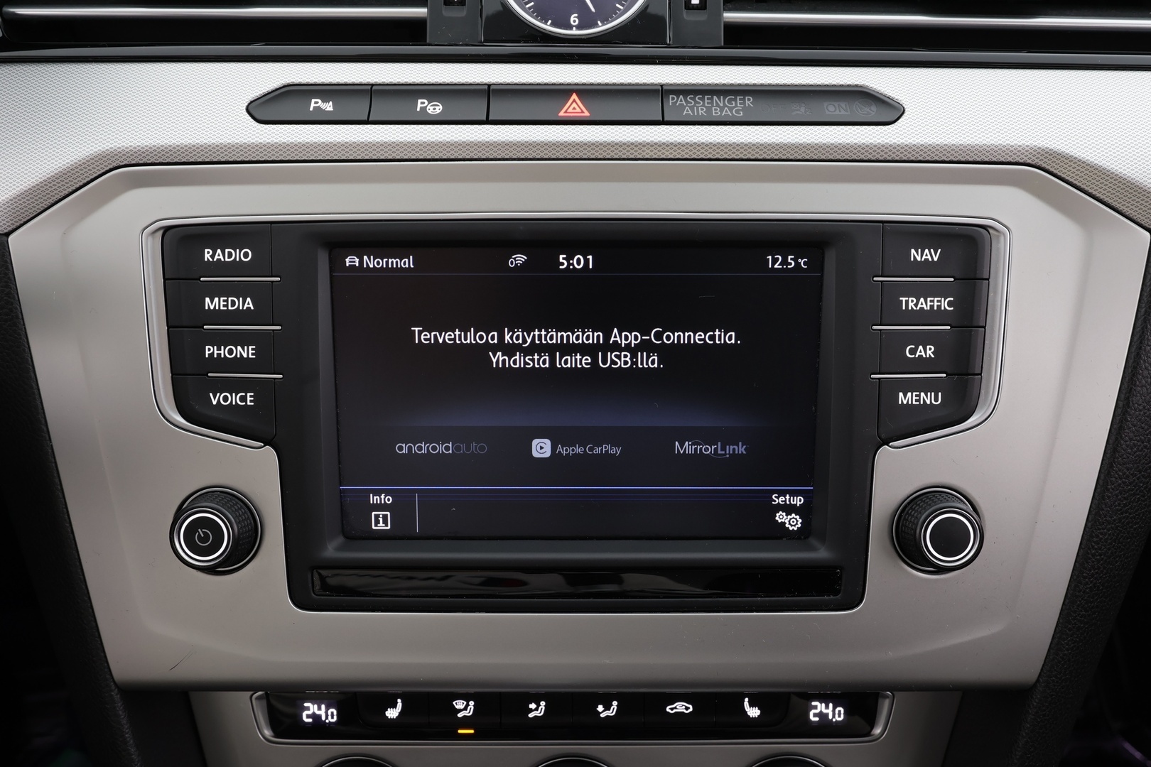 VOLKSWAGEN Passat 2017