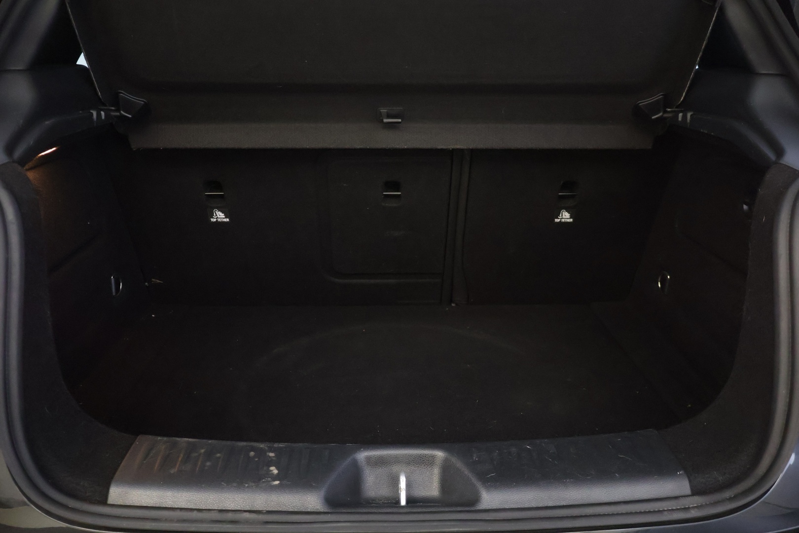 MERCEDES-BENZ A 2018