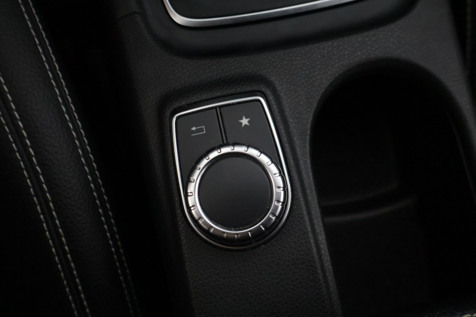 MERCEDES-BENZ CLA 2017