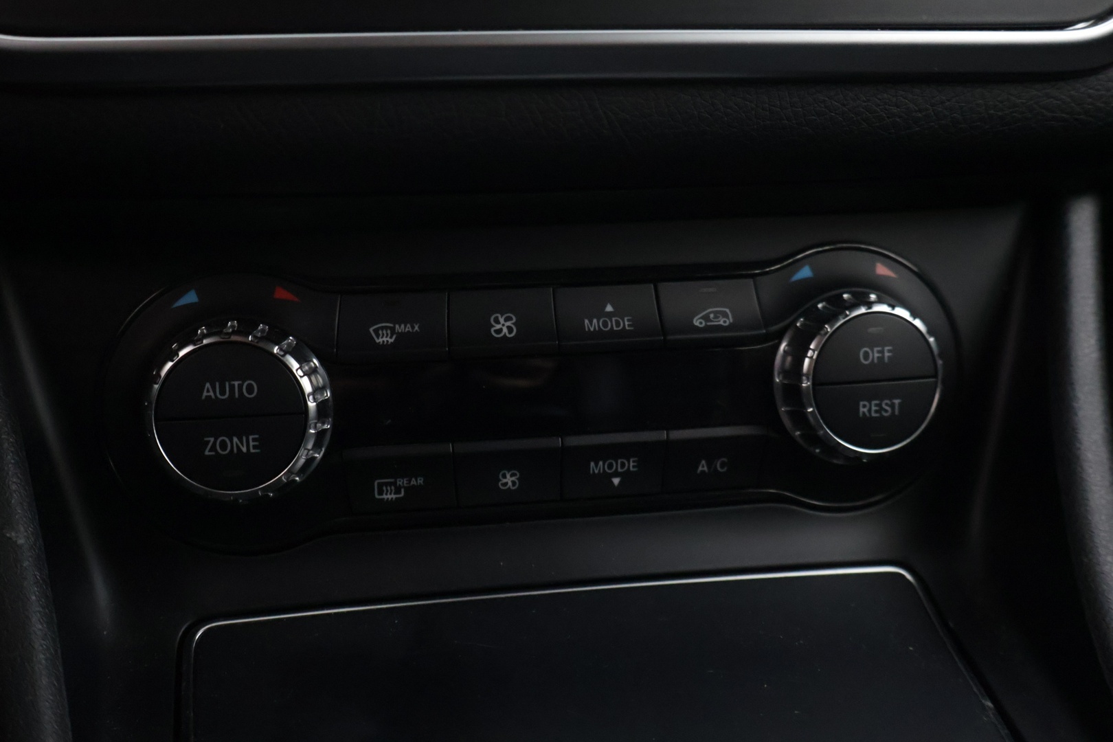 MERCEDES-BENZ CLA 2017