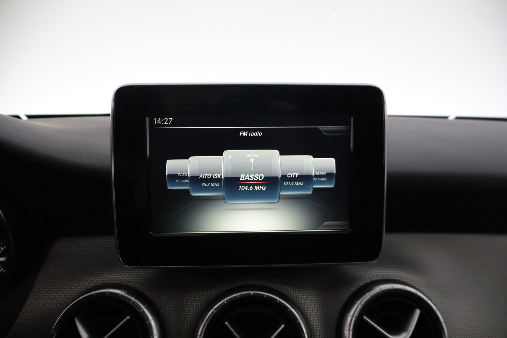 MERCEDES-BENZ CLA 2017