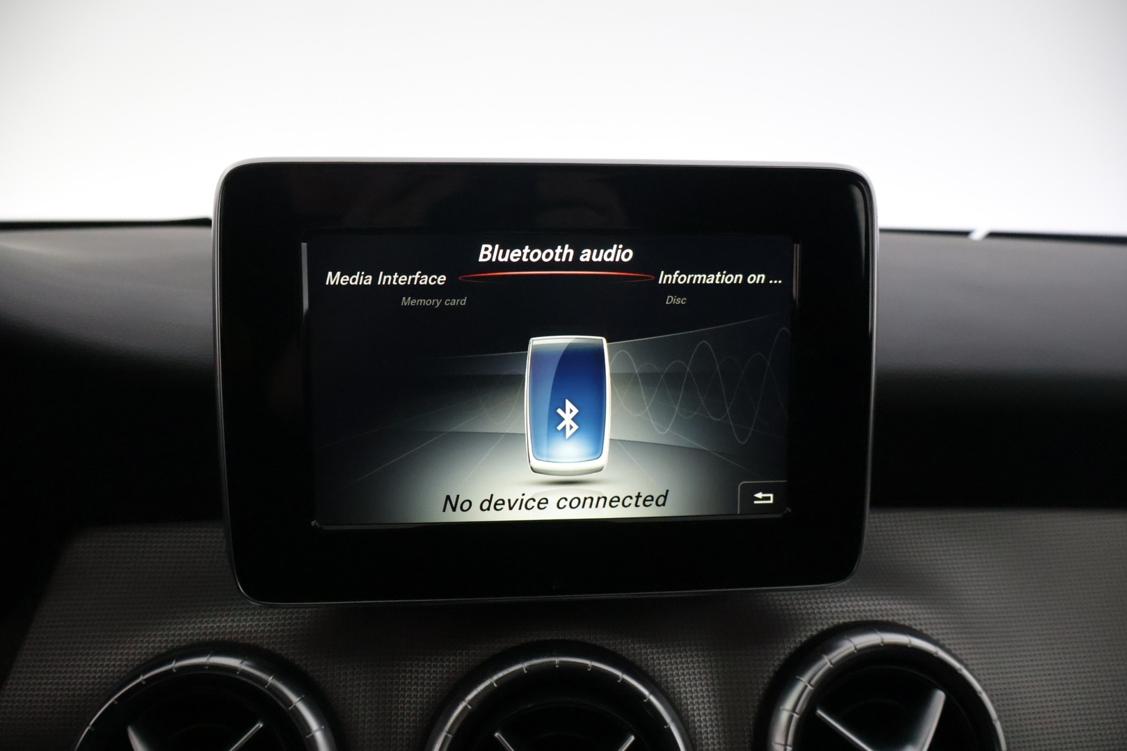 MERCEDES-BENZ CLA 2017