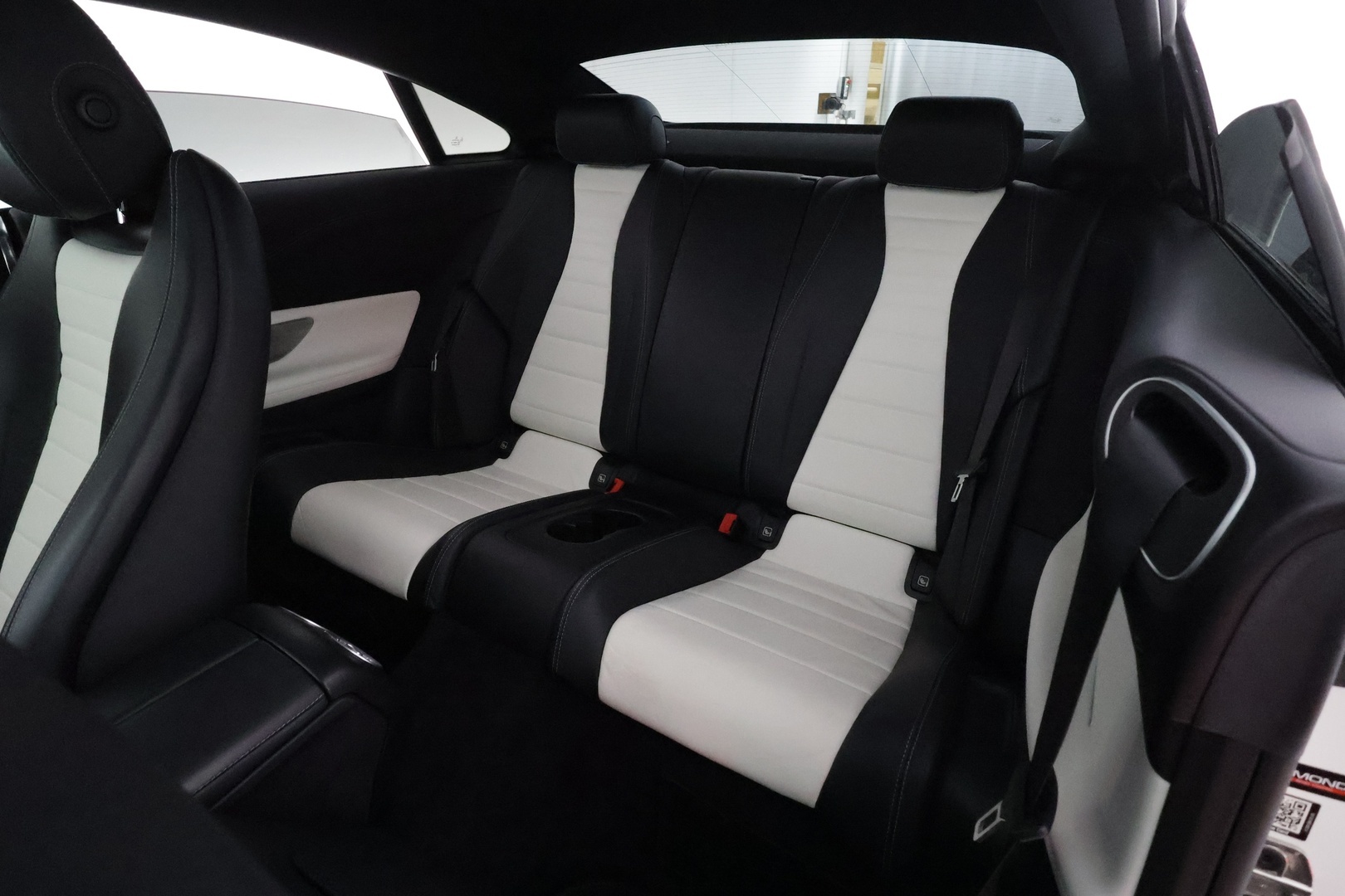 MERCEDES-BENZ E 2017