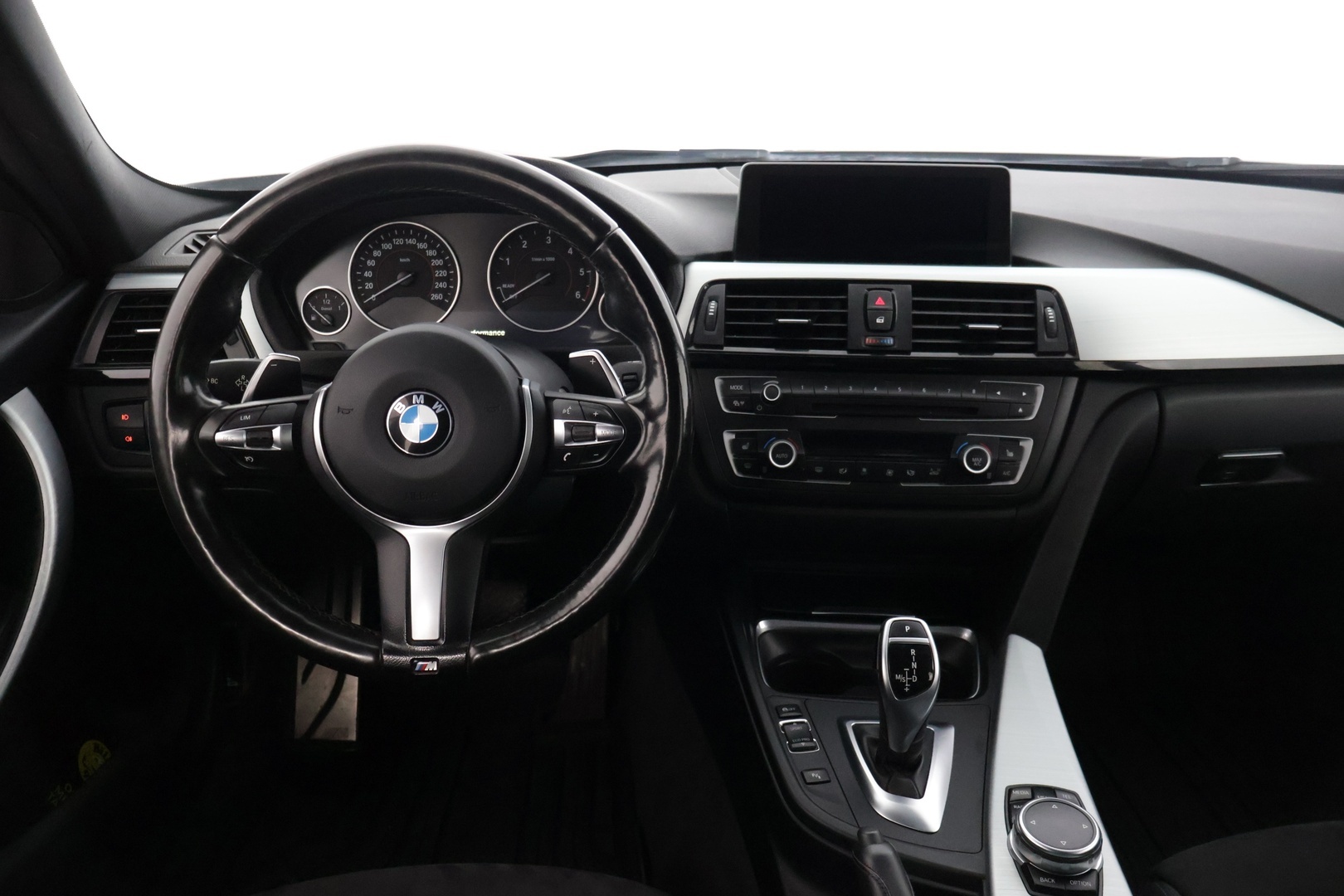 BMW 320 2015