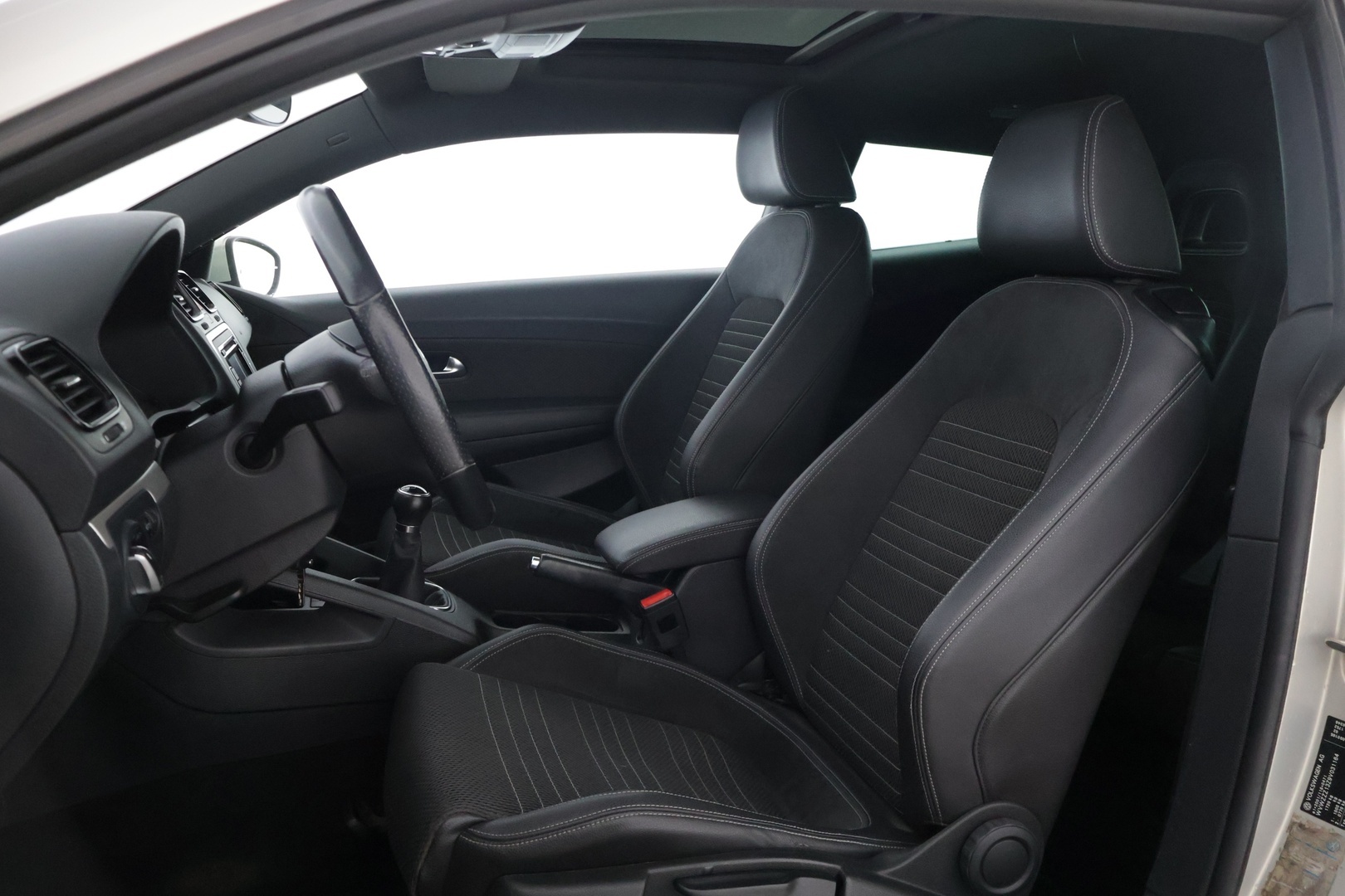 VOLKSWAGEN Scirocco 2009