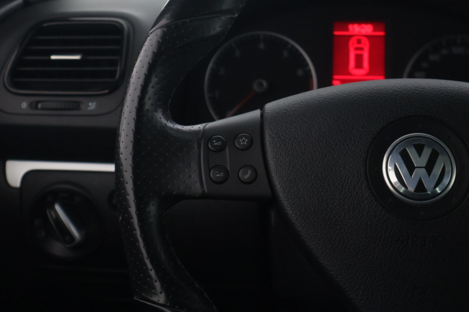 VOLKSWAGEN Scirocco 2009