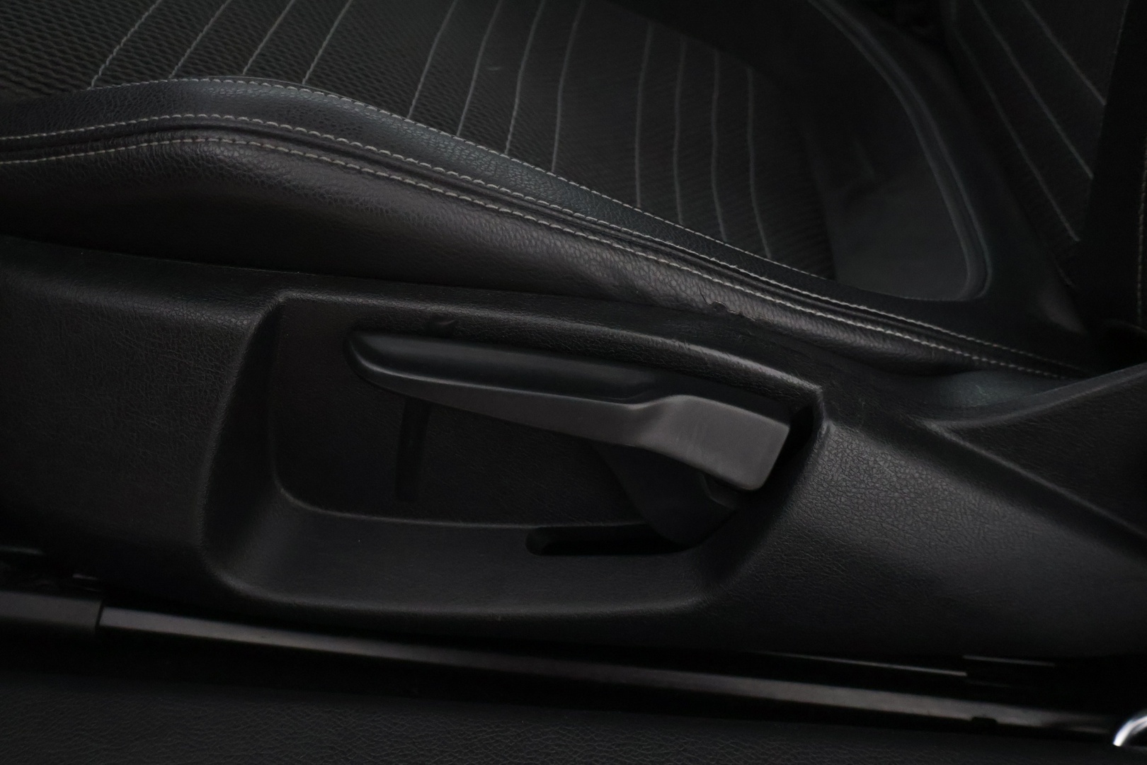 VOLKSWAGEN Scirocco 2009