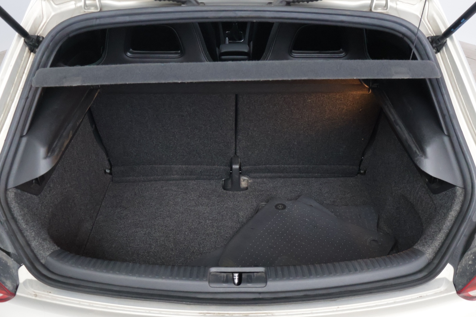 VOLKSWAGEN Scirocco 2009