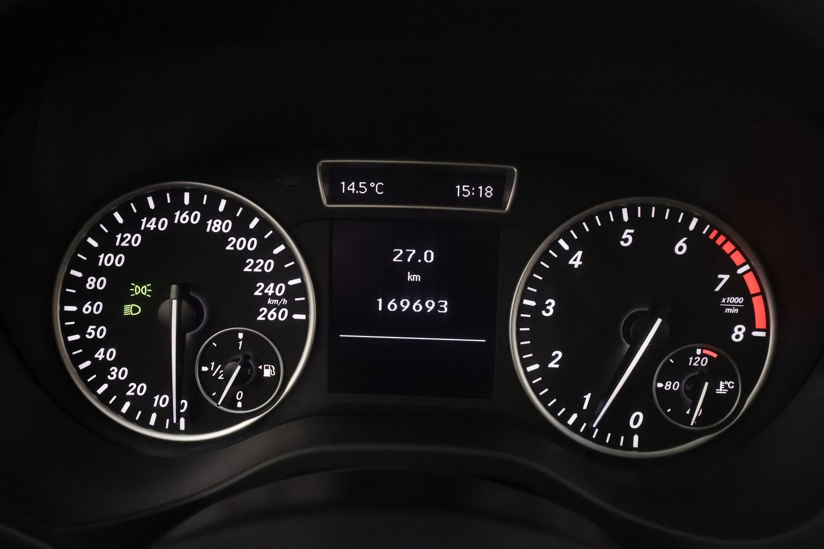 MERCEDES-BENZ A 2013