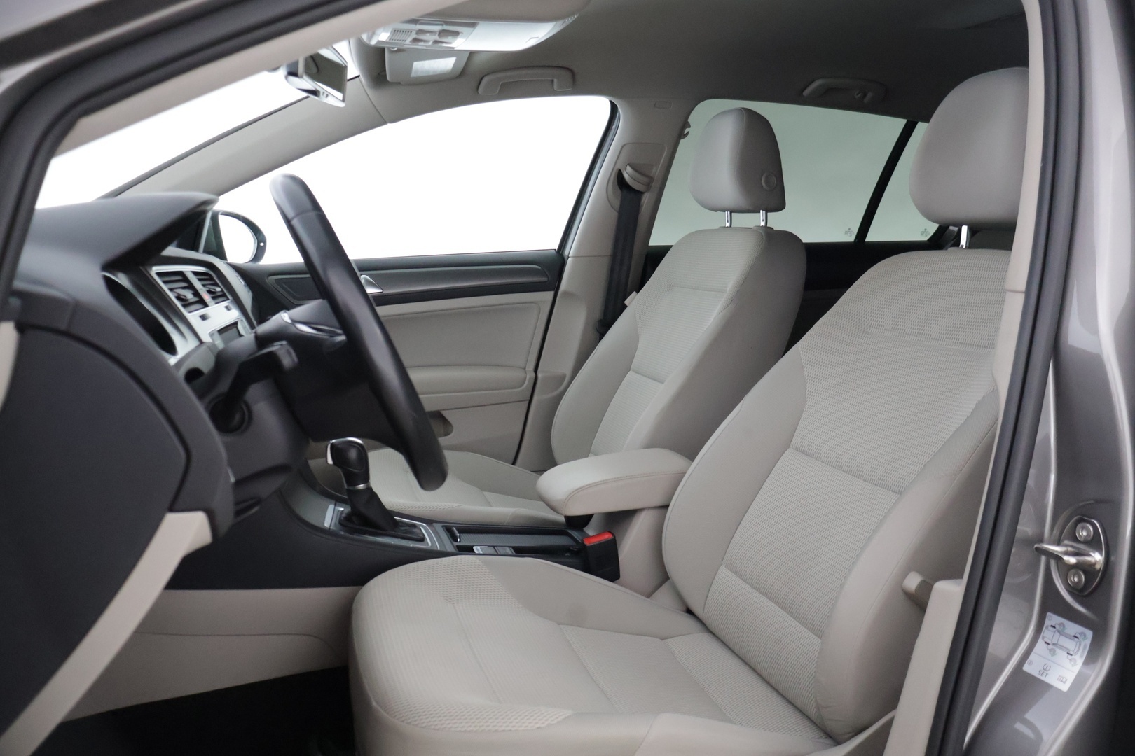 VOLKSWAGEN Golf 2014