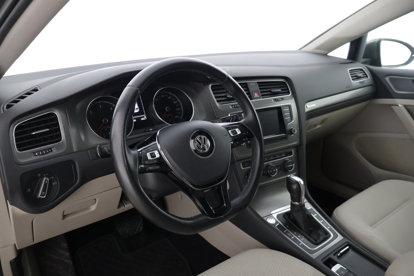 VOLKSWAGEN Golf 2014