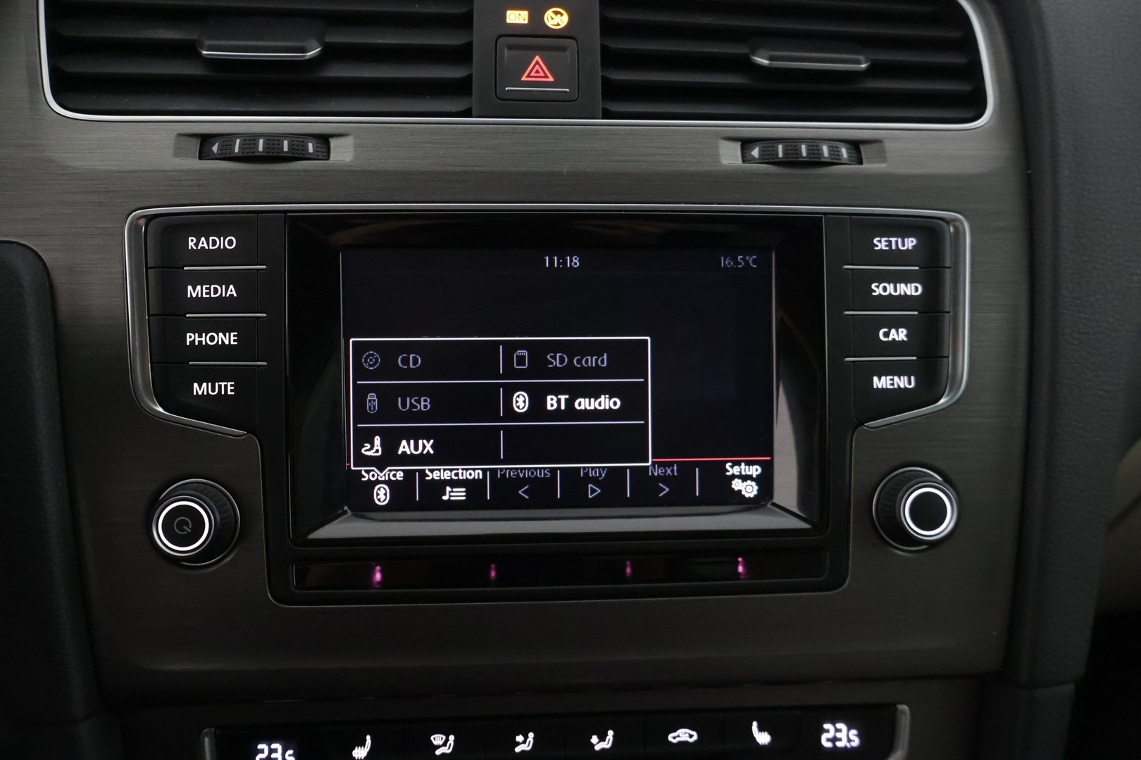 VOLKSWAGEN Golf 2014