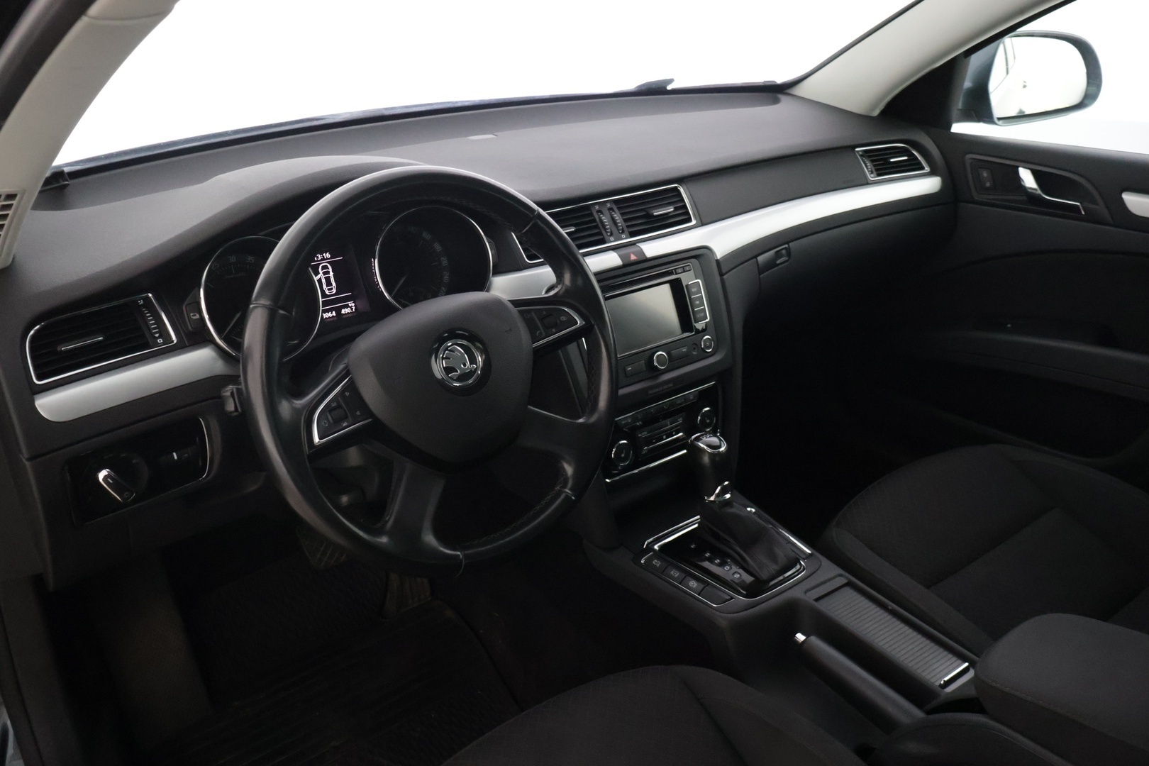 SKODA Superb 2014