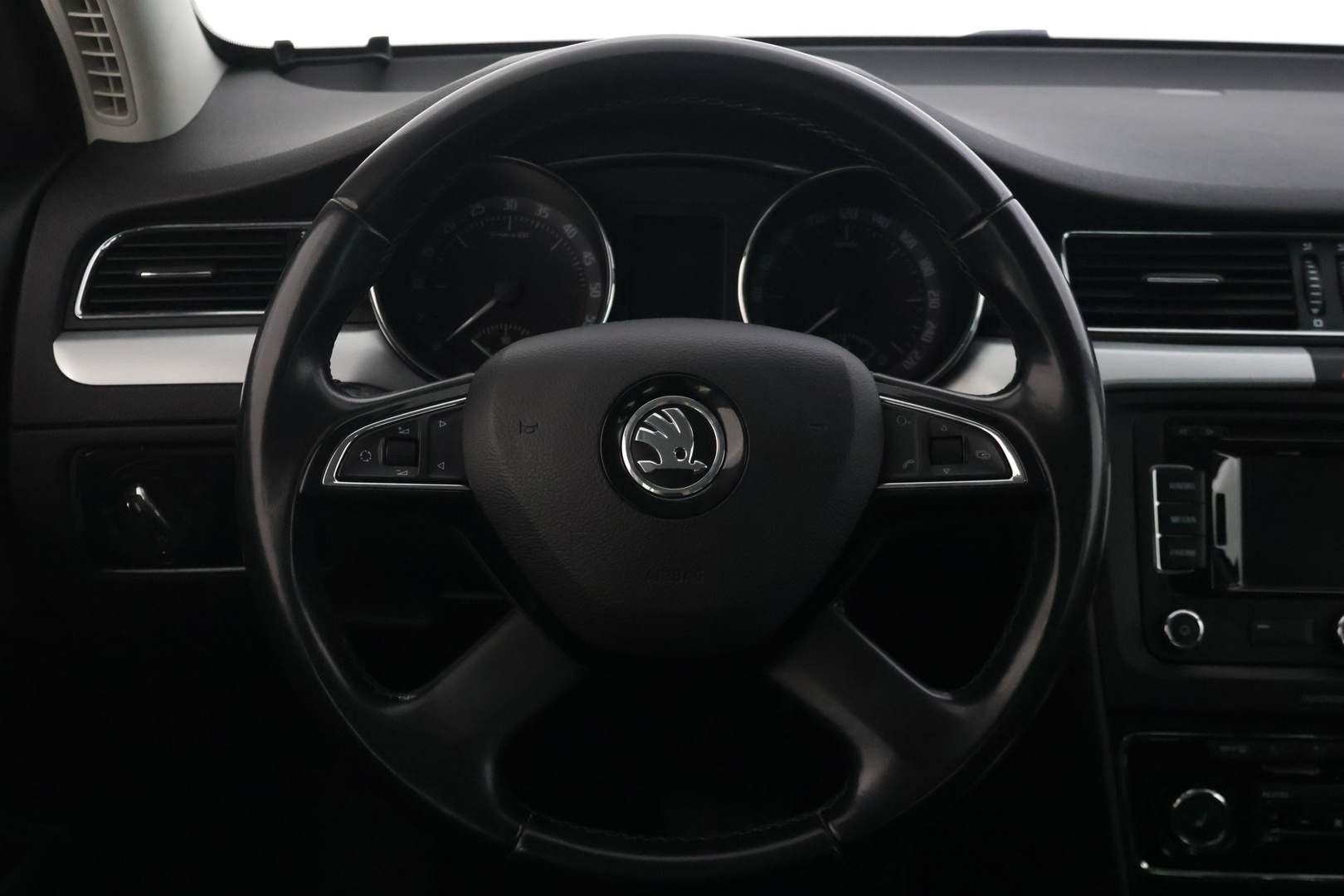 SKODA Superb 2014