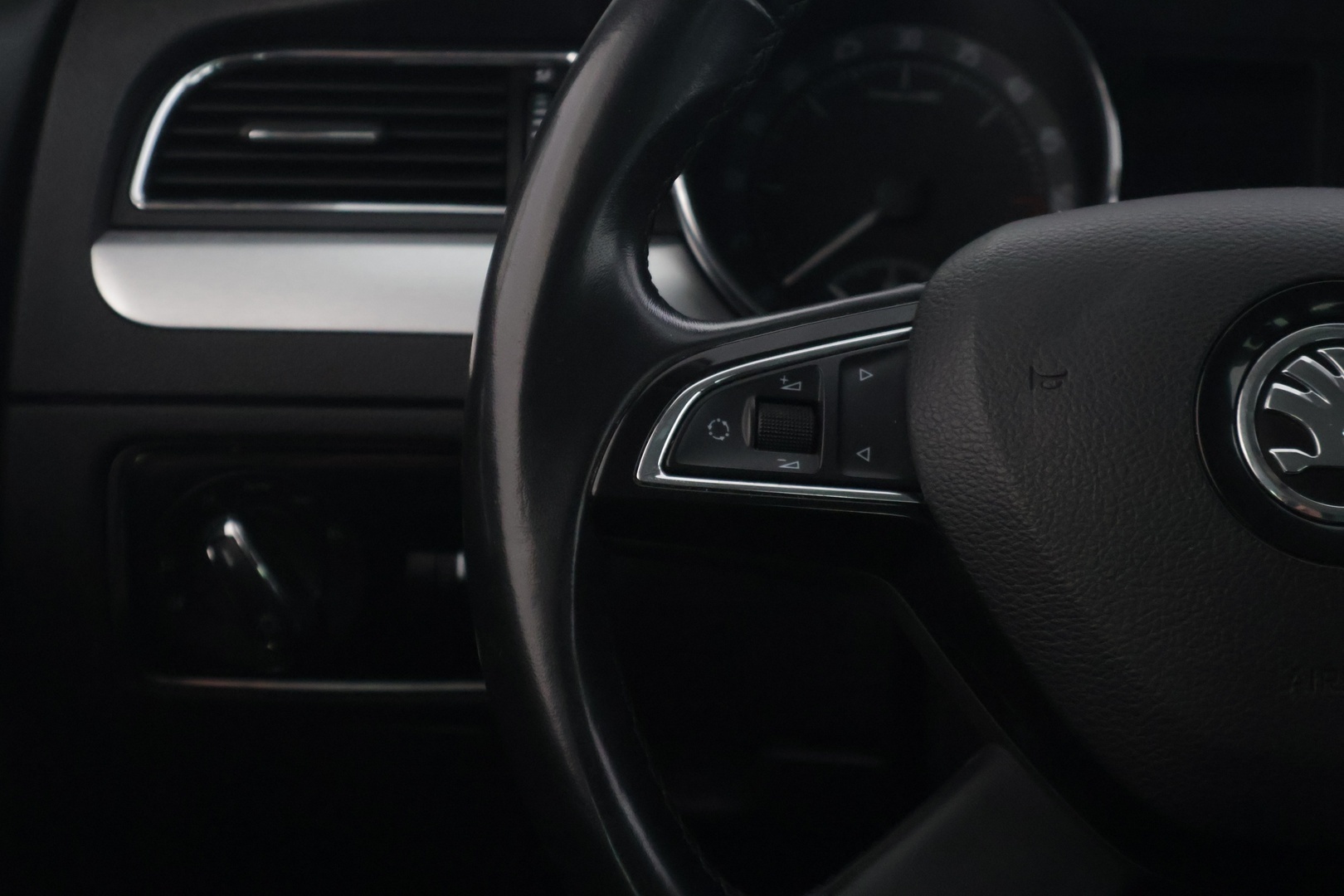 SKODA Superb 2014