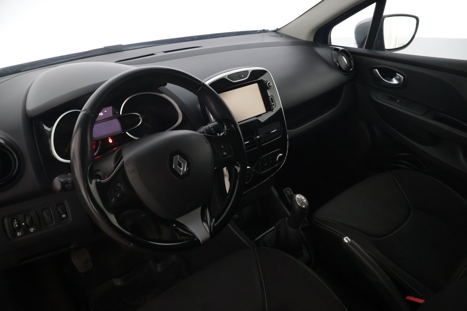 RENAULT Clio 2015