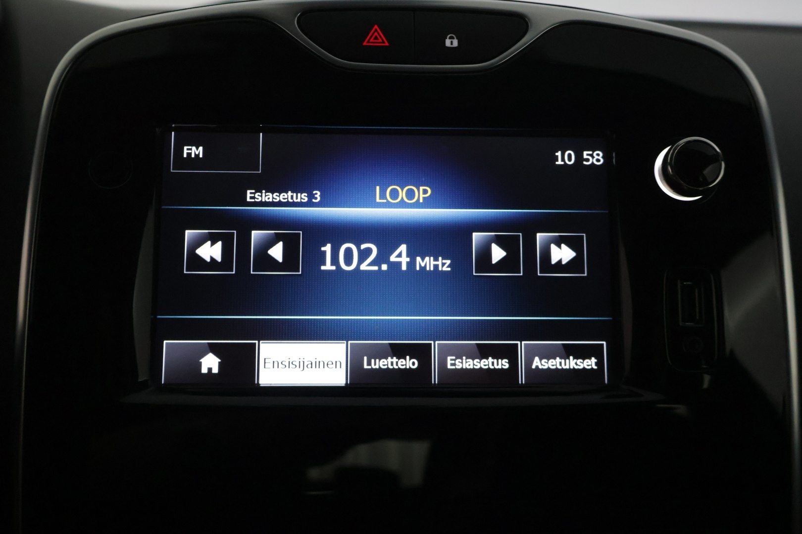 RENAULT Clio 2015