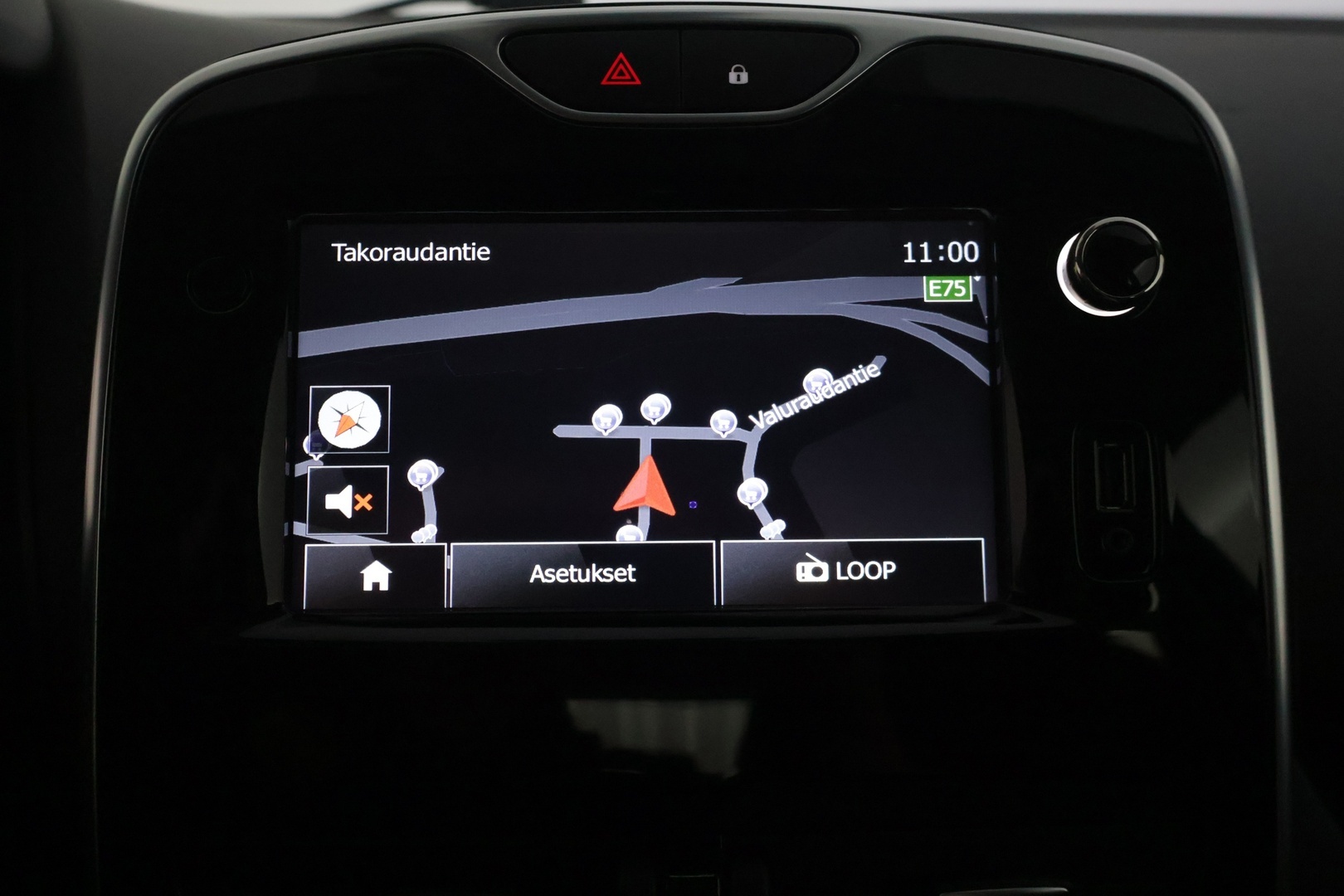 RENAULT Clio 2015