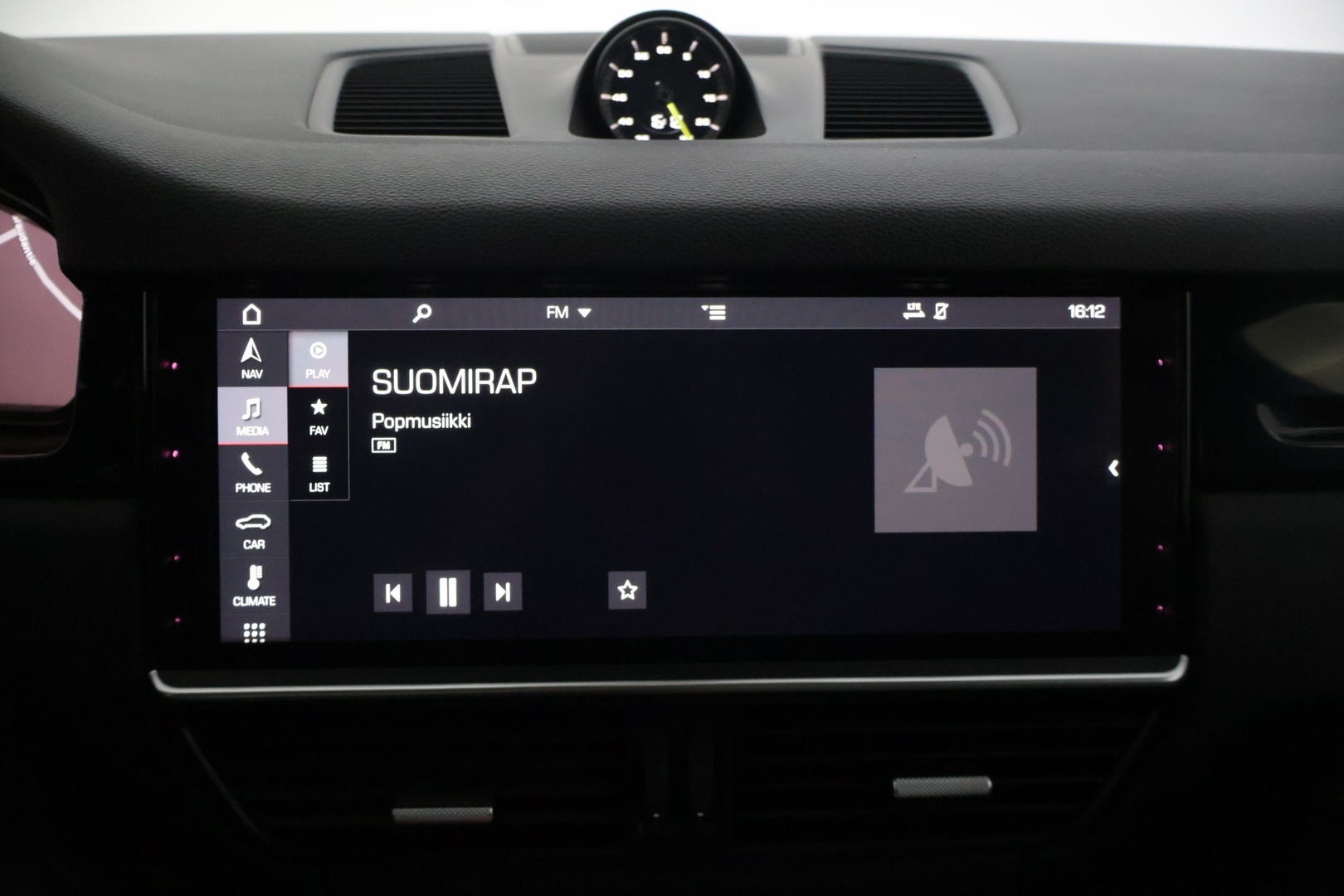 PORSCHE Cayenne 2018