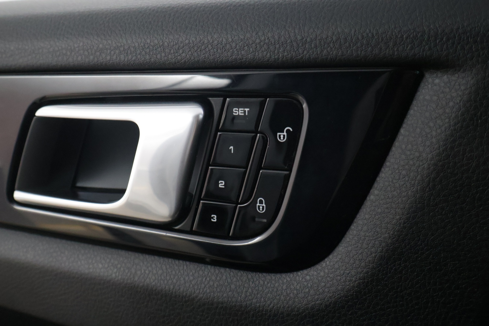 PORSCHE Cayenne 2018