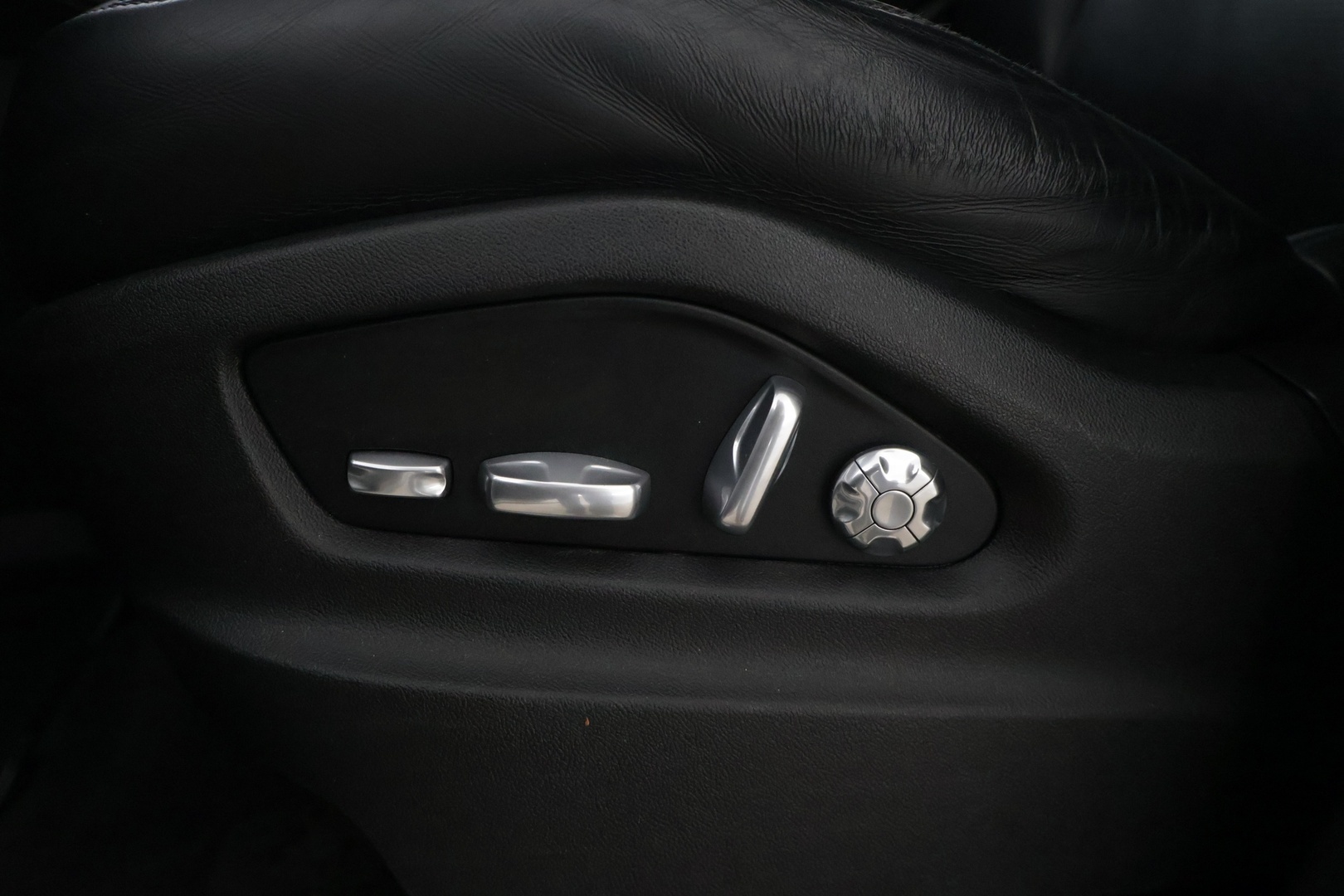 PORSCHE Cayenne 2018