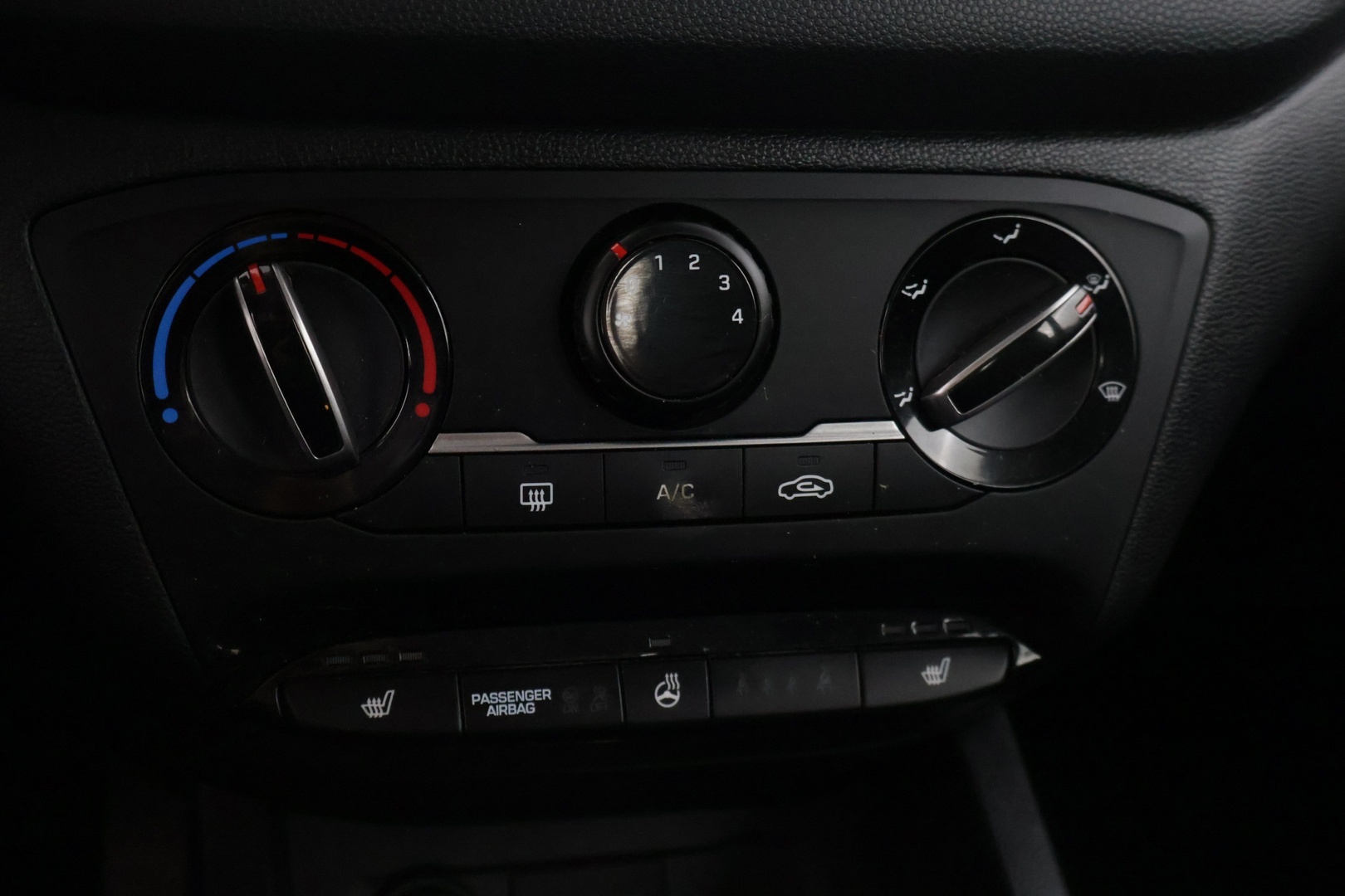 HYUNDAI i20 Hatchback 2019