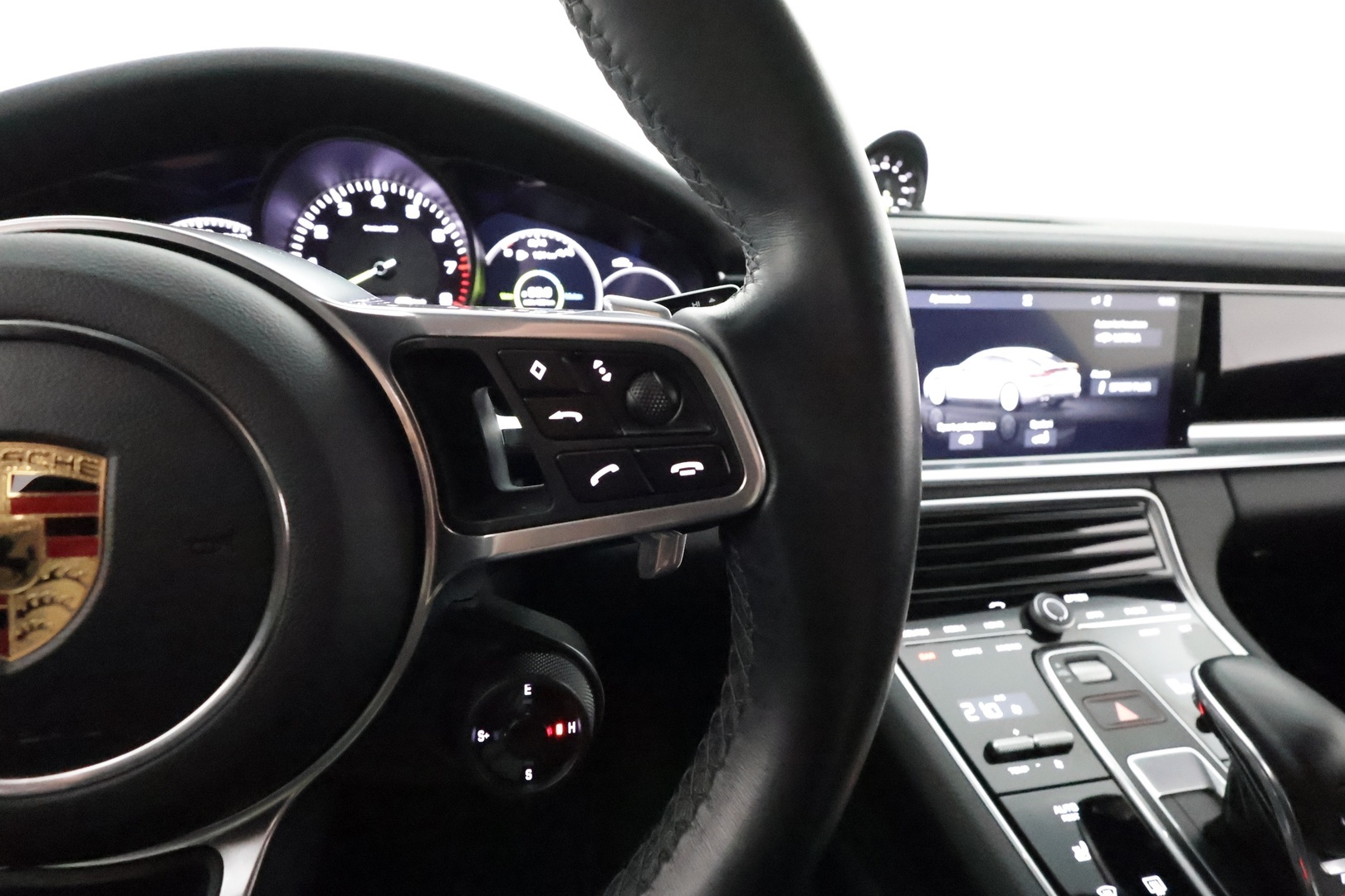 PORSCHE Panamera 2019